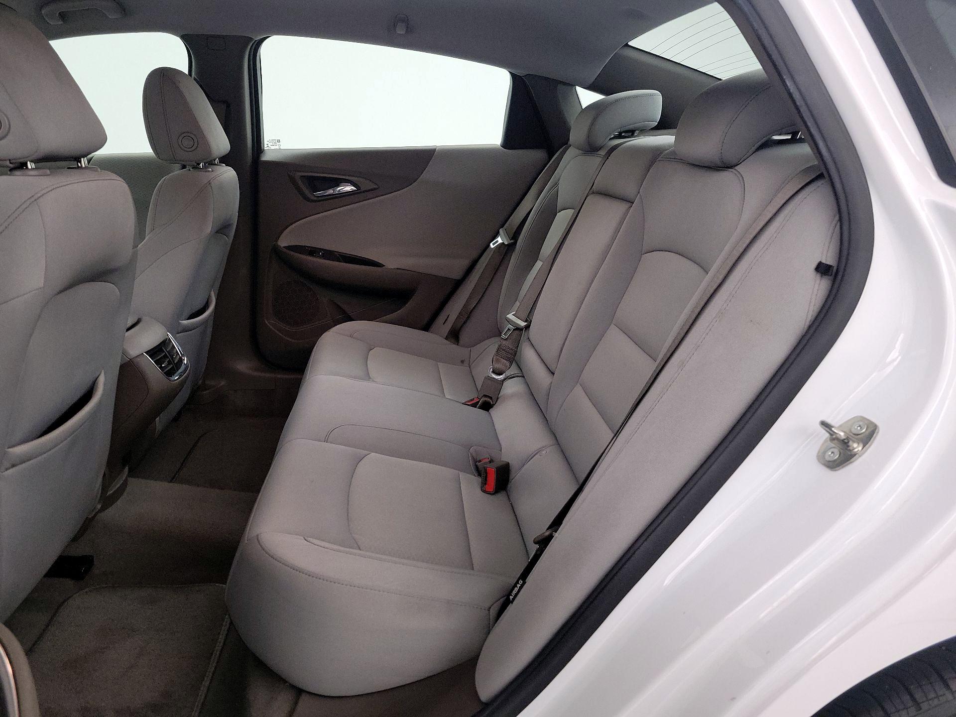 Thumbnail: 2022 Chevrolet Malibu - 18