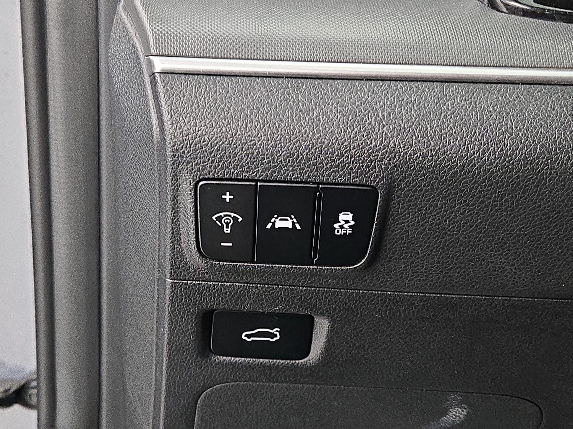 Thumbnail: 2022 Kia K5 - 13