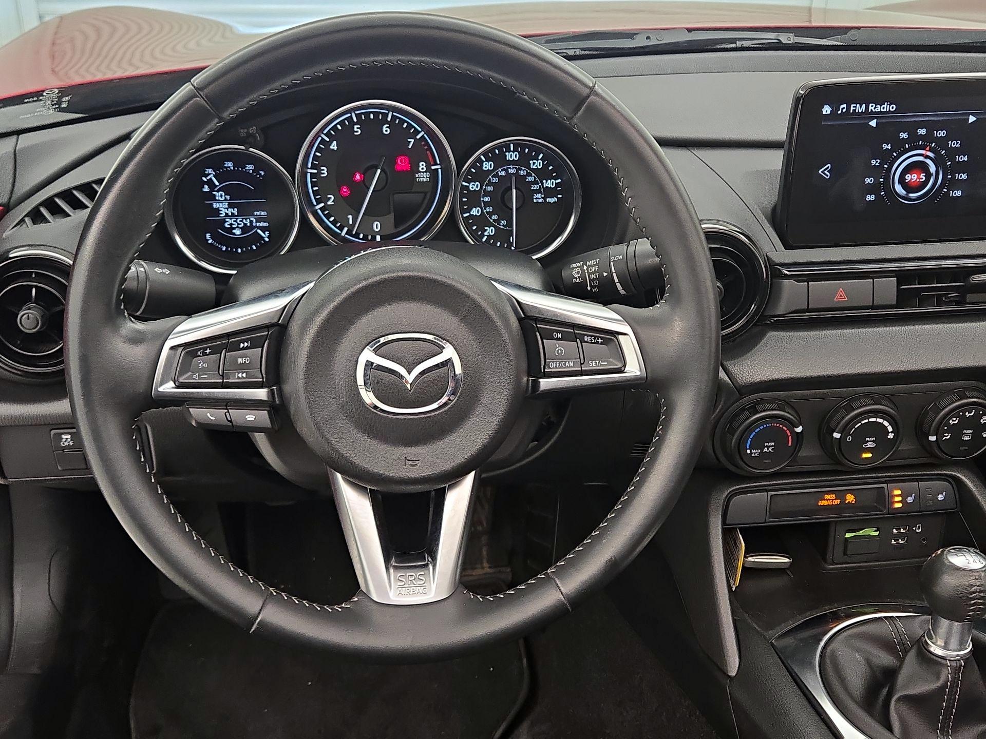 Thumbnail: 2021 Mazda MX-5 Miata - 10