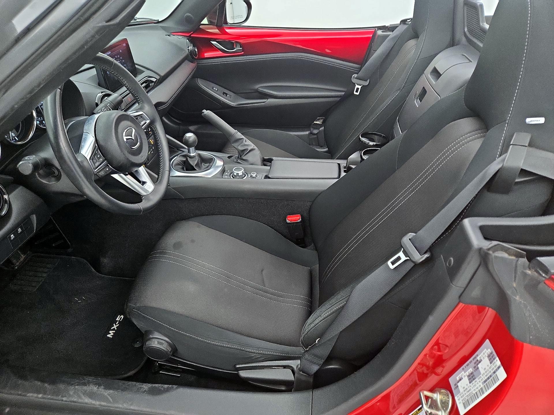 Thumbnail: 2021 Mazda MX-5 Miata - 11