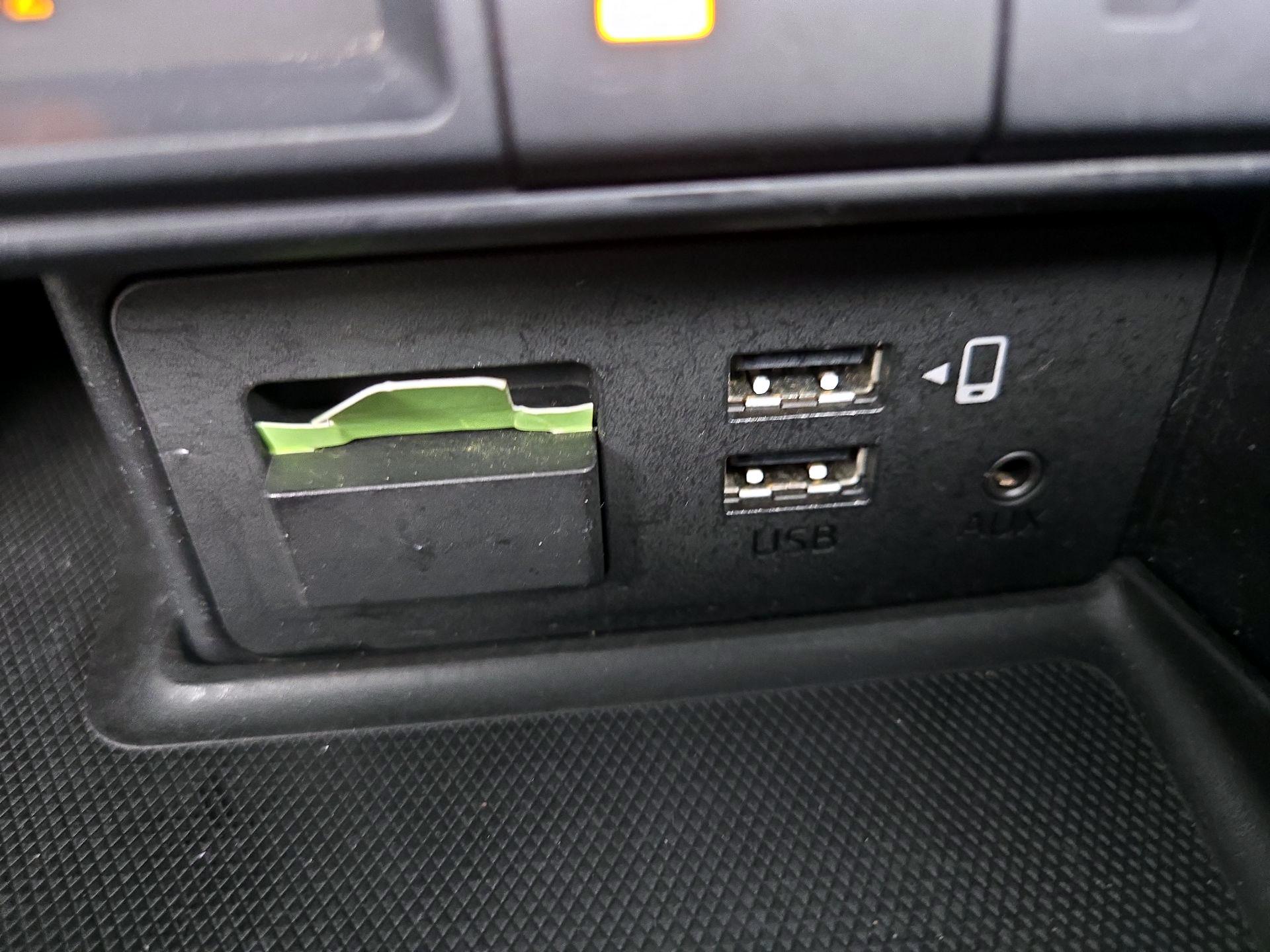 Thumbnail: 2021 Mazda MX-5 Miata - 17