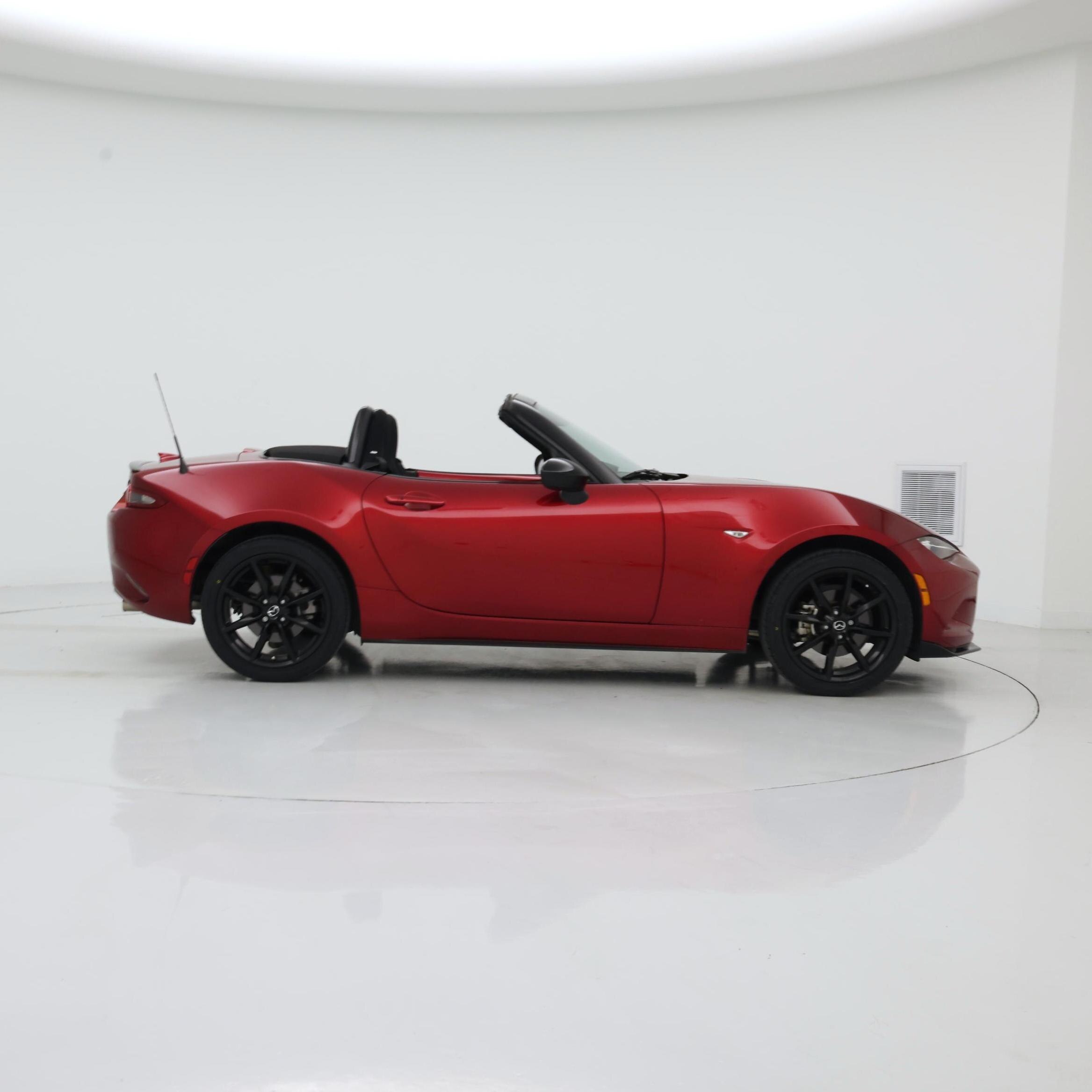 Thumbnail: 2021 Mazda MX-5 Miata - 7