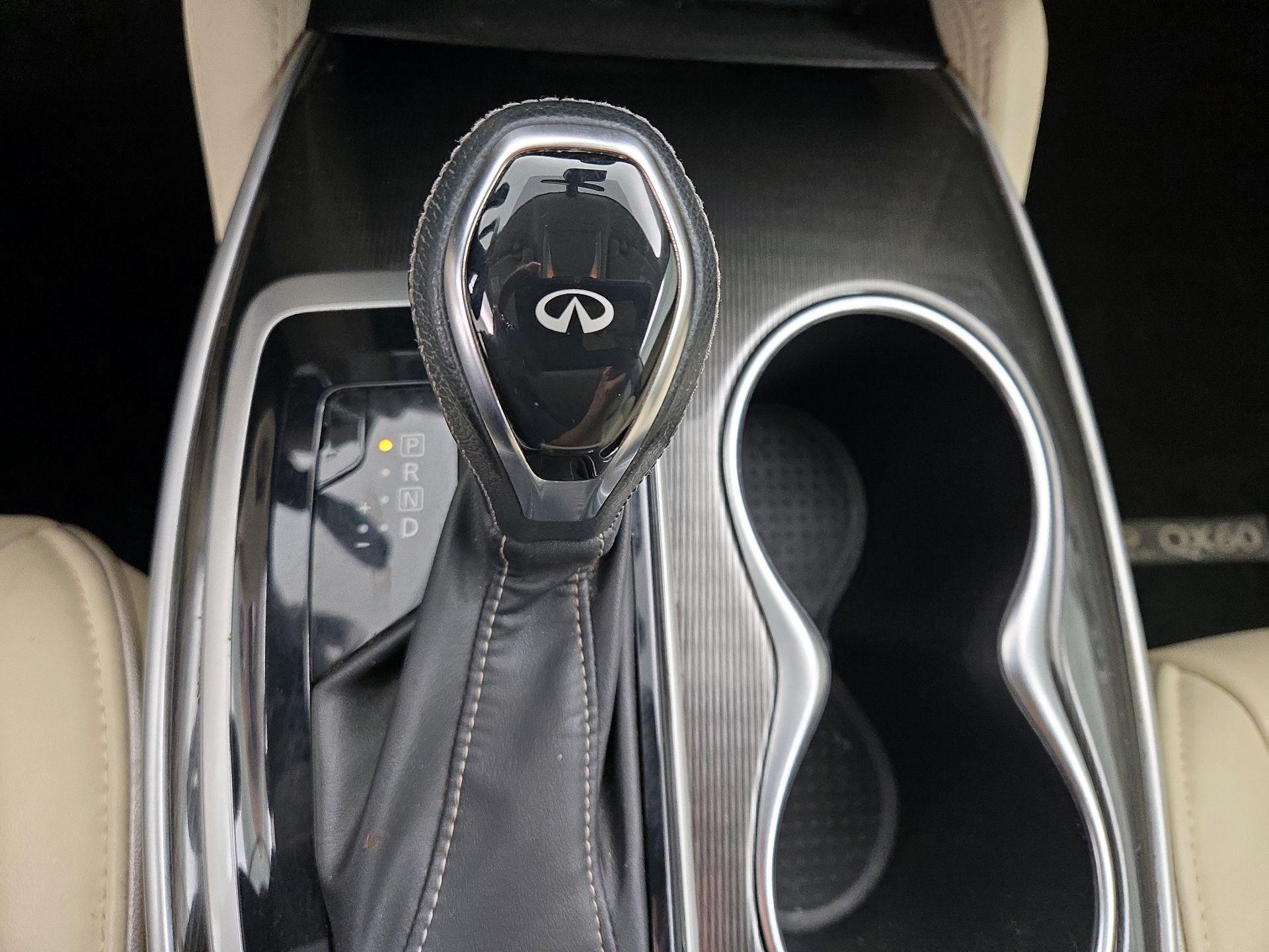 Thumbnail: 2020 INFINITI QX60 - 17