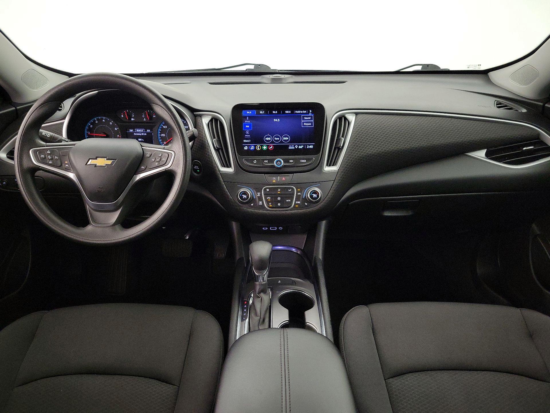 Thumbnail: 2023 Chevrolet Malibu - 9