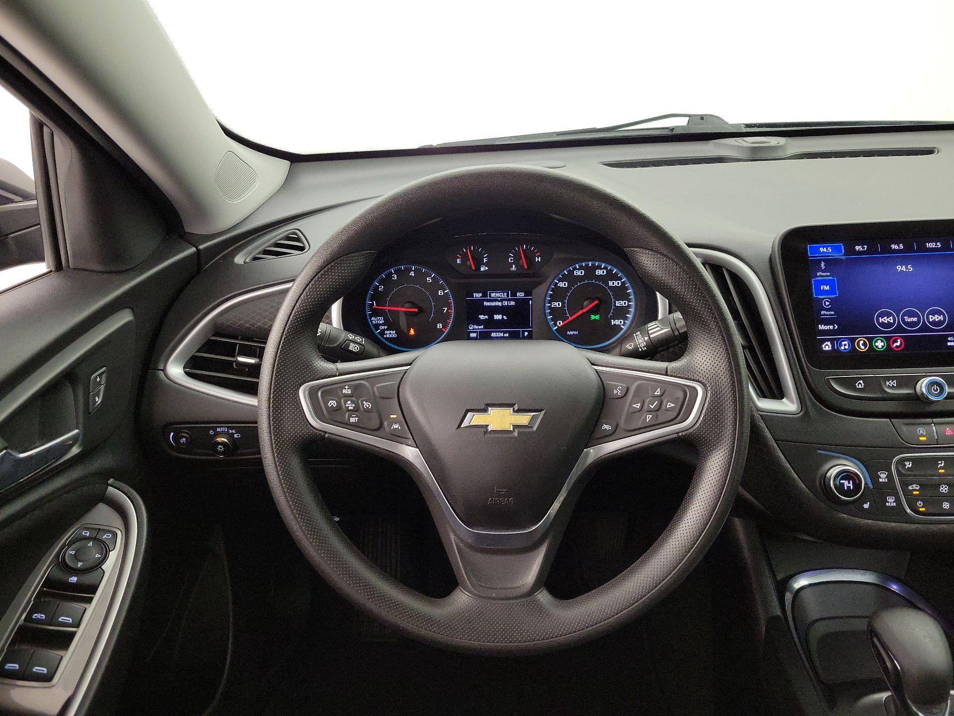 Thumbnail: 2023 Chevrolet Malibu - 10