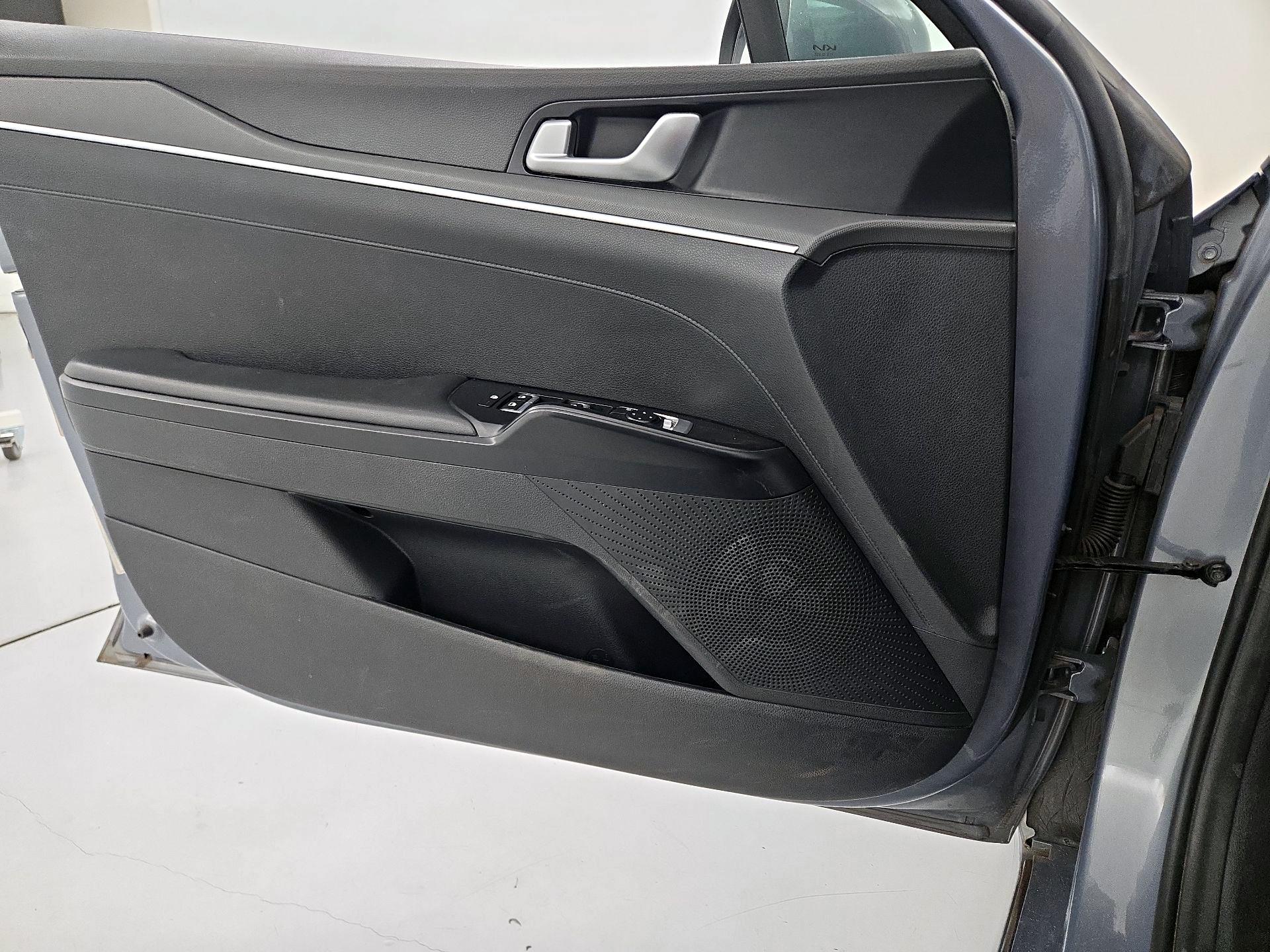 Thumbnail: 2022 Kia K5 - 12