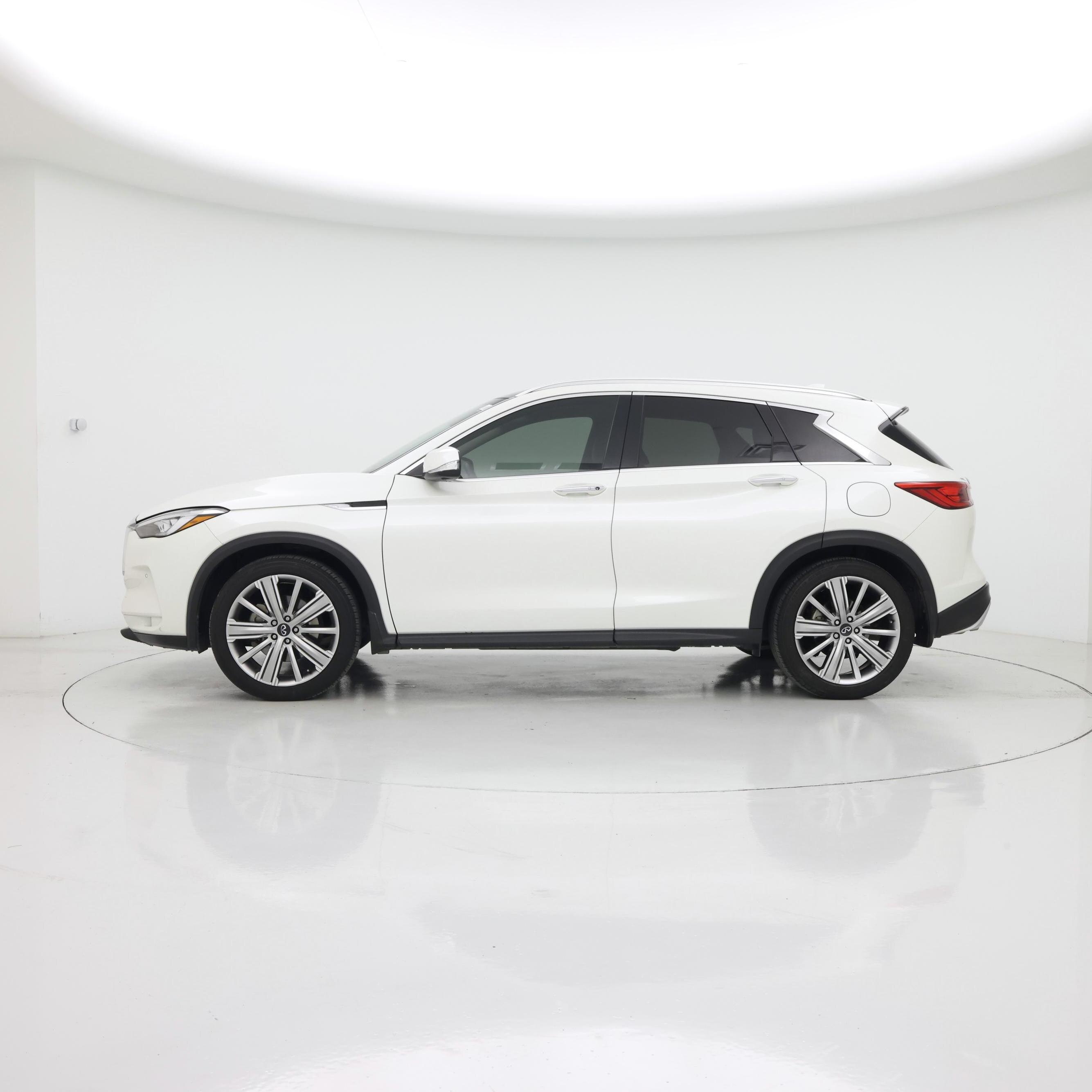 Thumbnail: 2022 INFINITI QX50 - 3