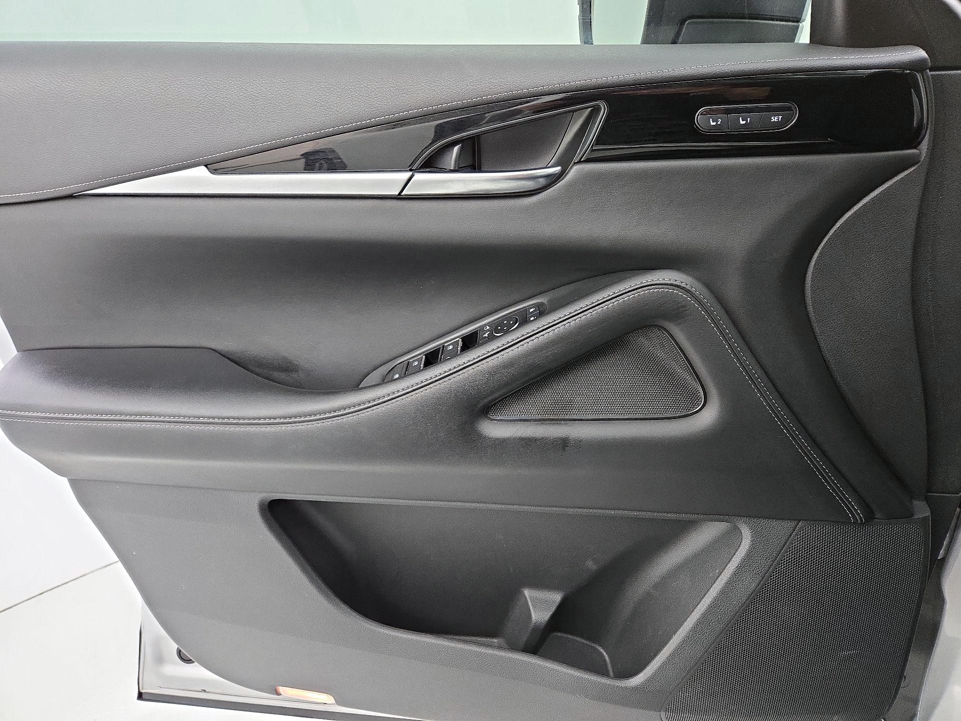 Thumbnail: 2023 INFINITI QX60 - 12