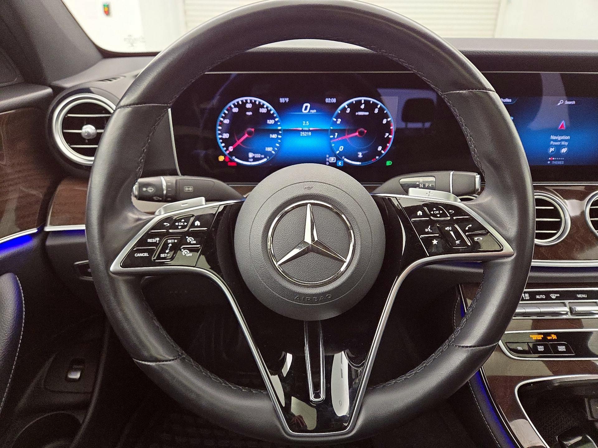 Thumbnail: 2022 Mercedes-Benz E-Class - 10