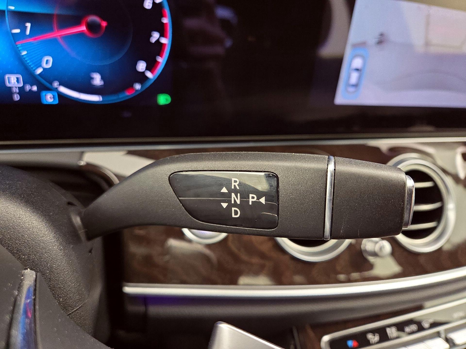 Thumbnail: 2022 Mercedes-Benz E-Class - 18