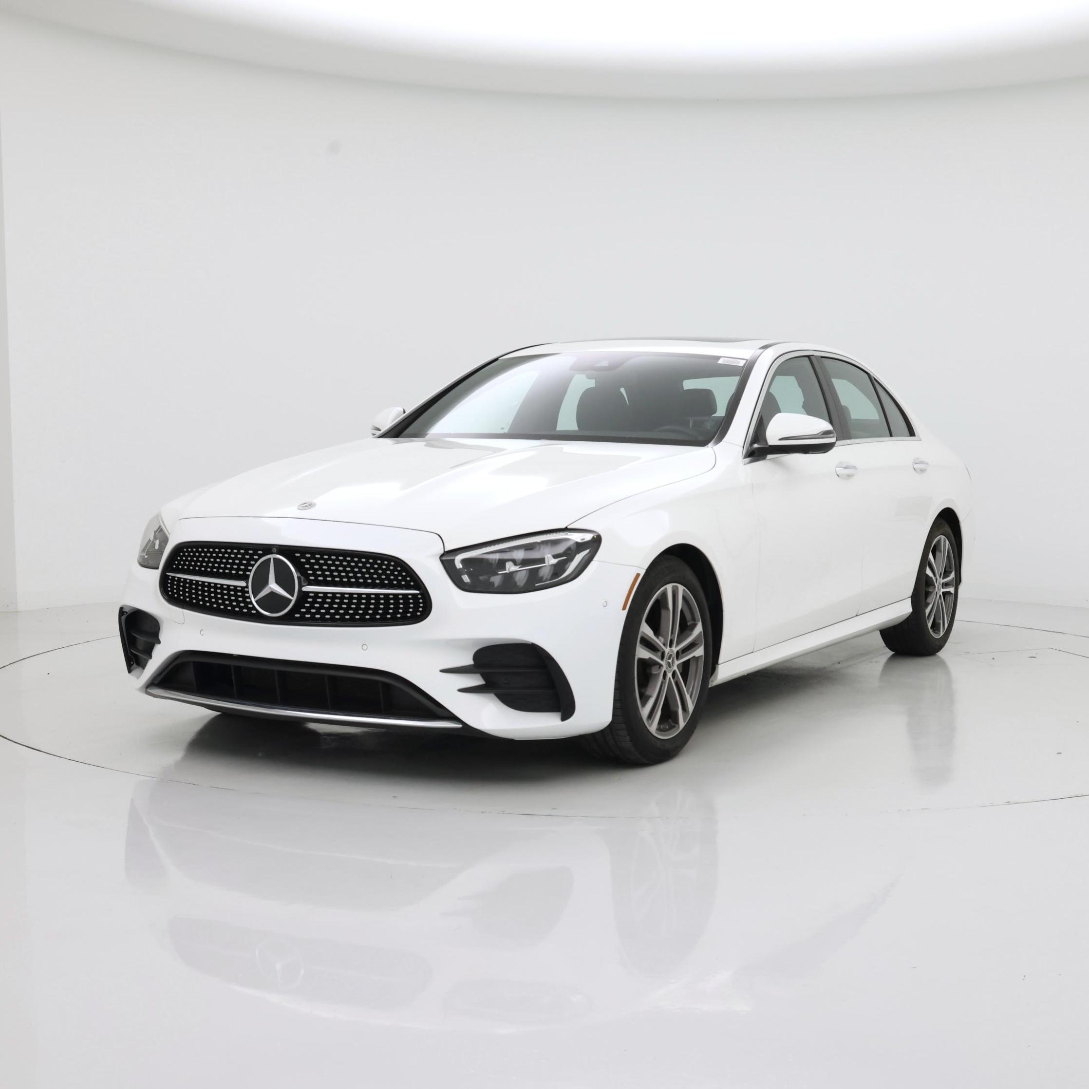 Thumbnail: 2022 Mercedes-Benz E-Class - 4