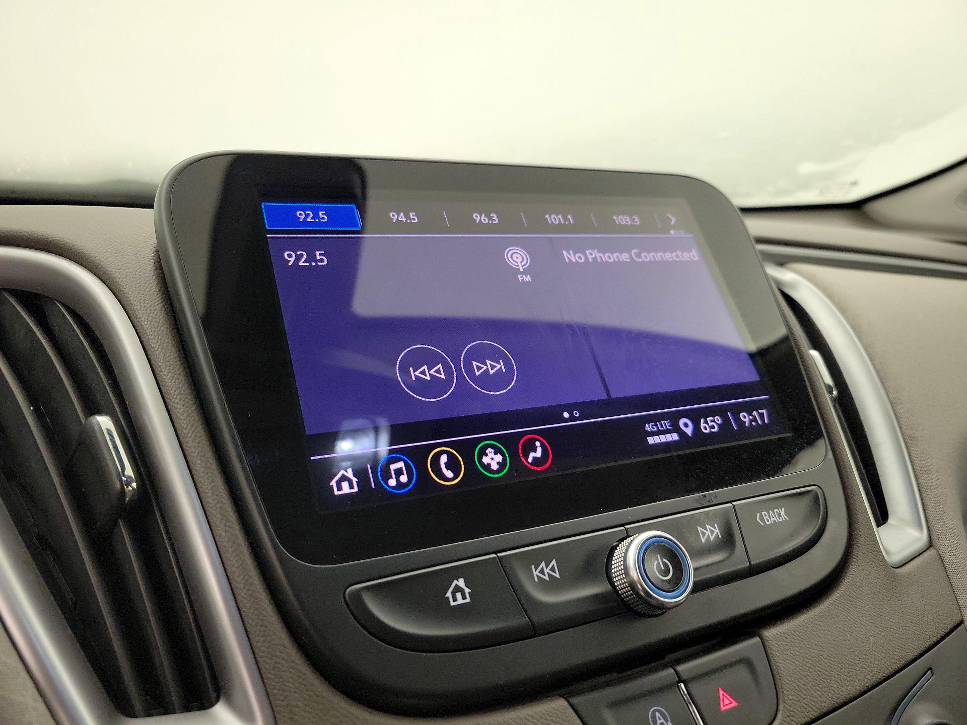 Thumbnail: 2022 Chevrolet Malibu - 15