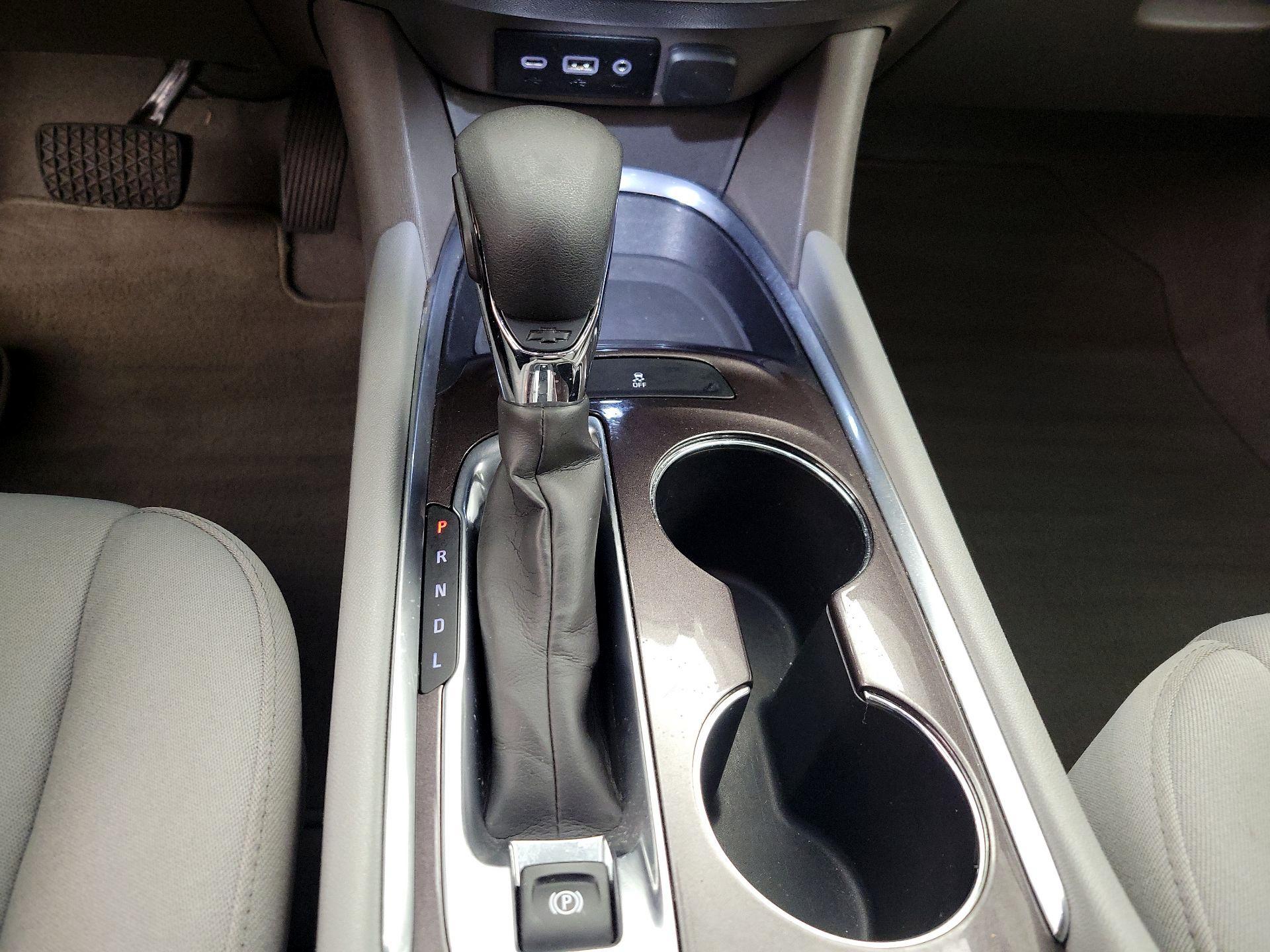 Thumbnail: 2022 Chevrolet Malibu - 17