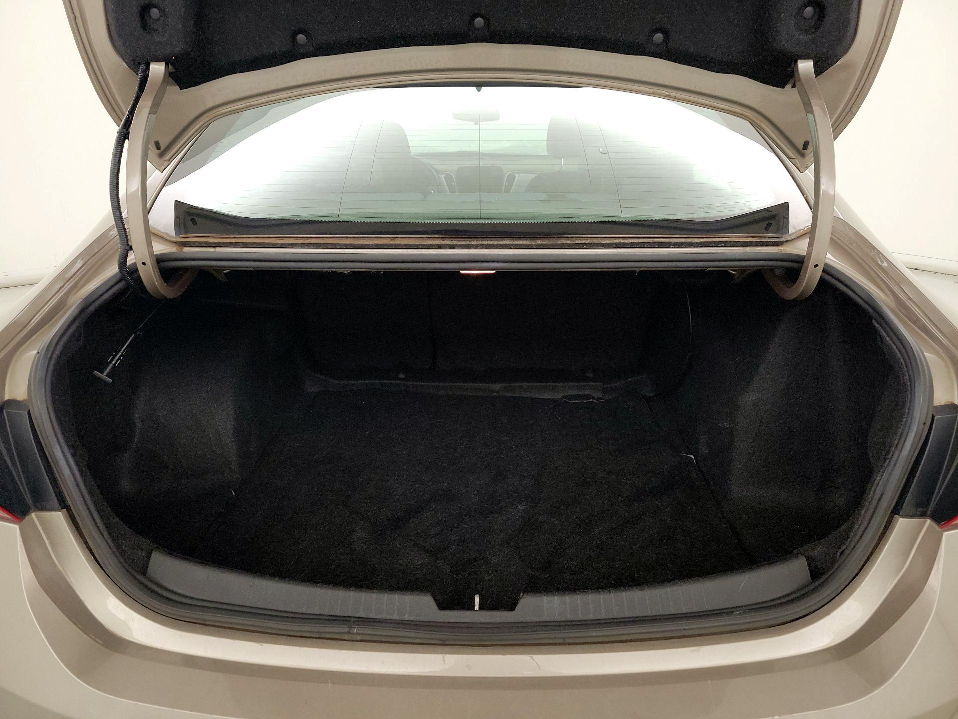 Thumbnail: 2022 Chevrolet Malibu - 19