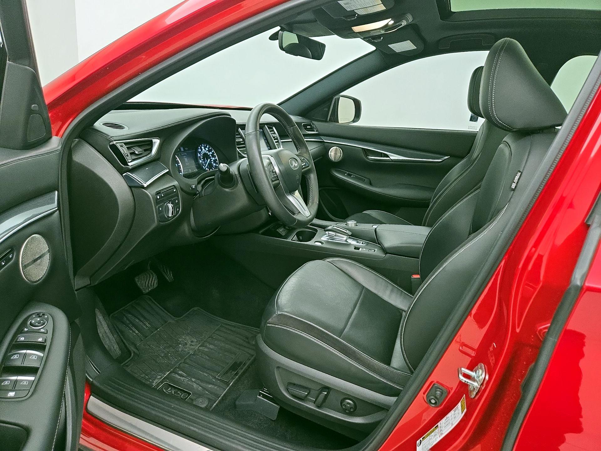 Thumbnail: 2023 INFINITI QX50 - 11