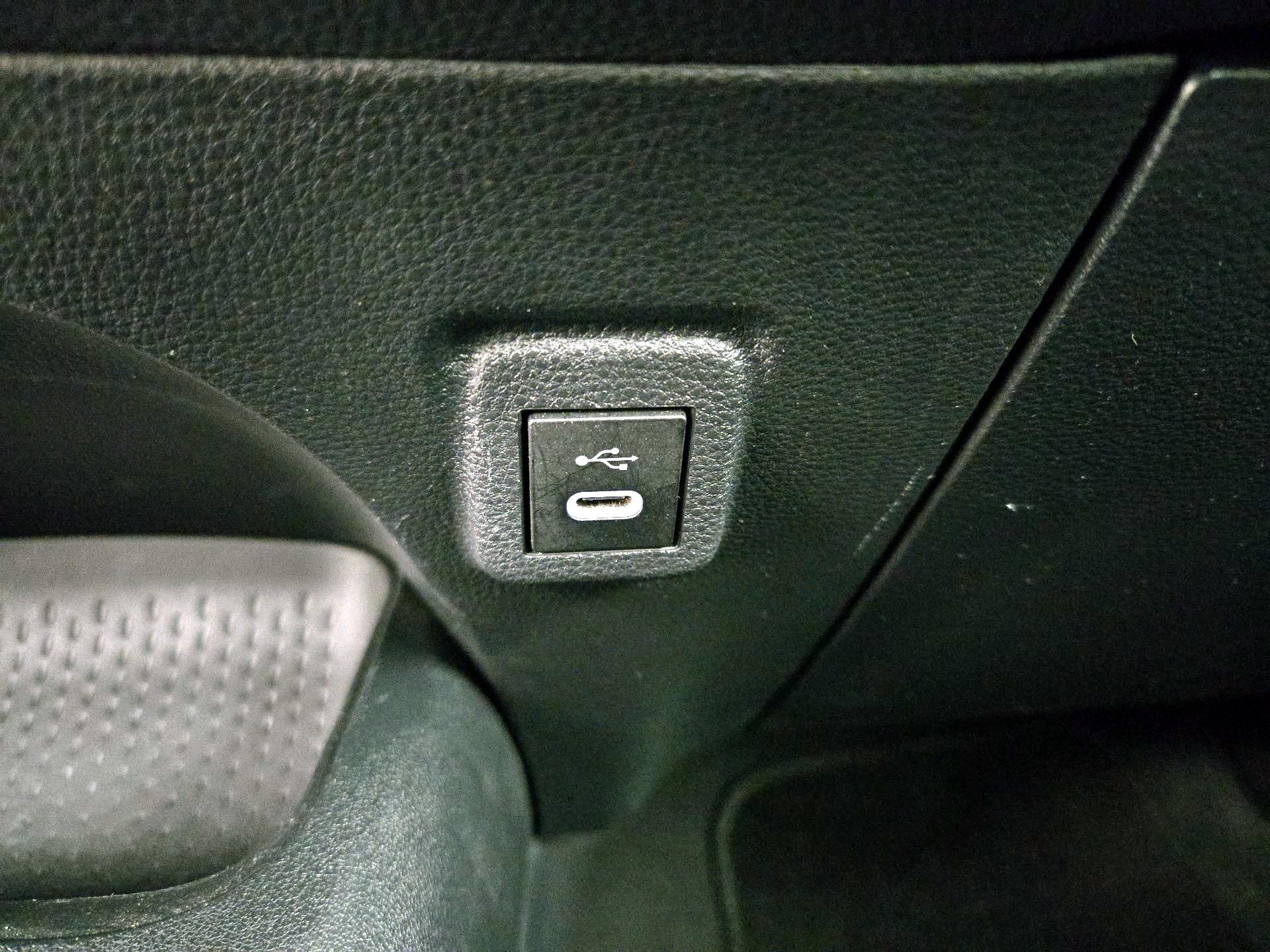 Thumbnail: 2024 Toyota Corolla - 18