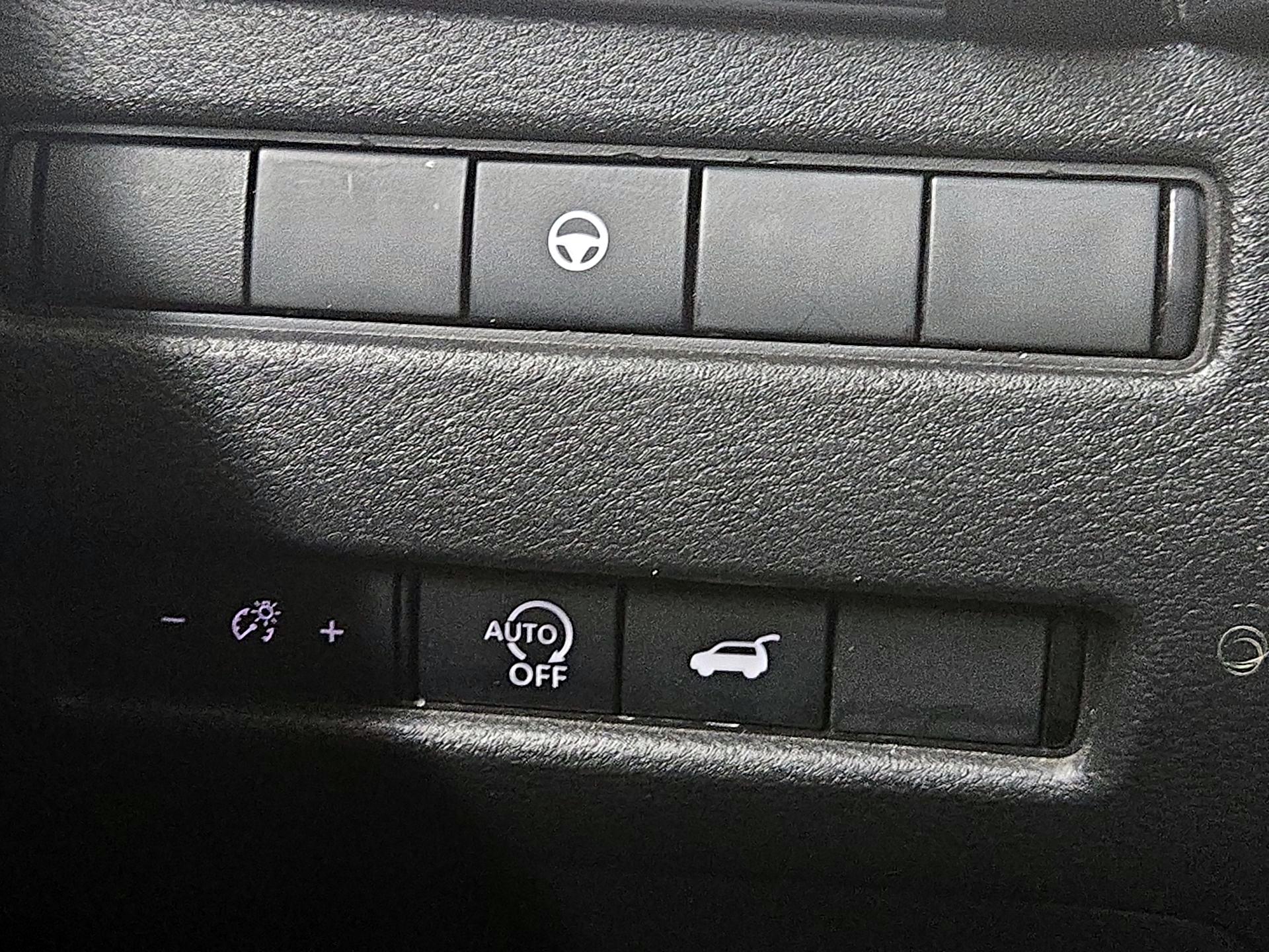 Thumbnail: 2023 Nissan Rogue - 13