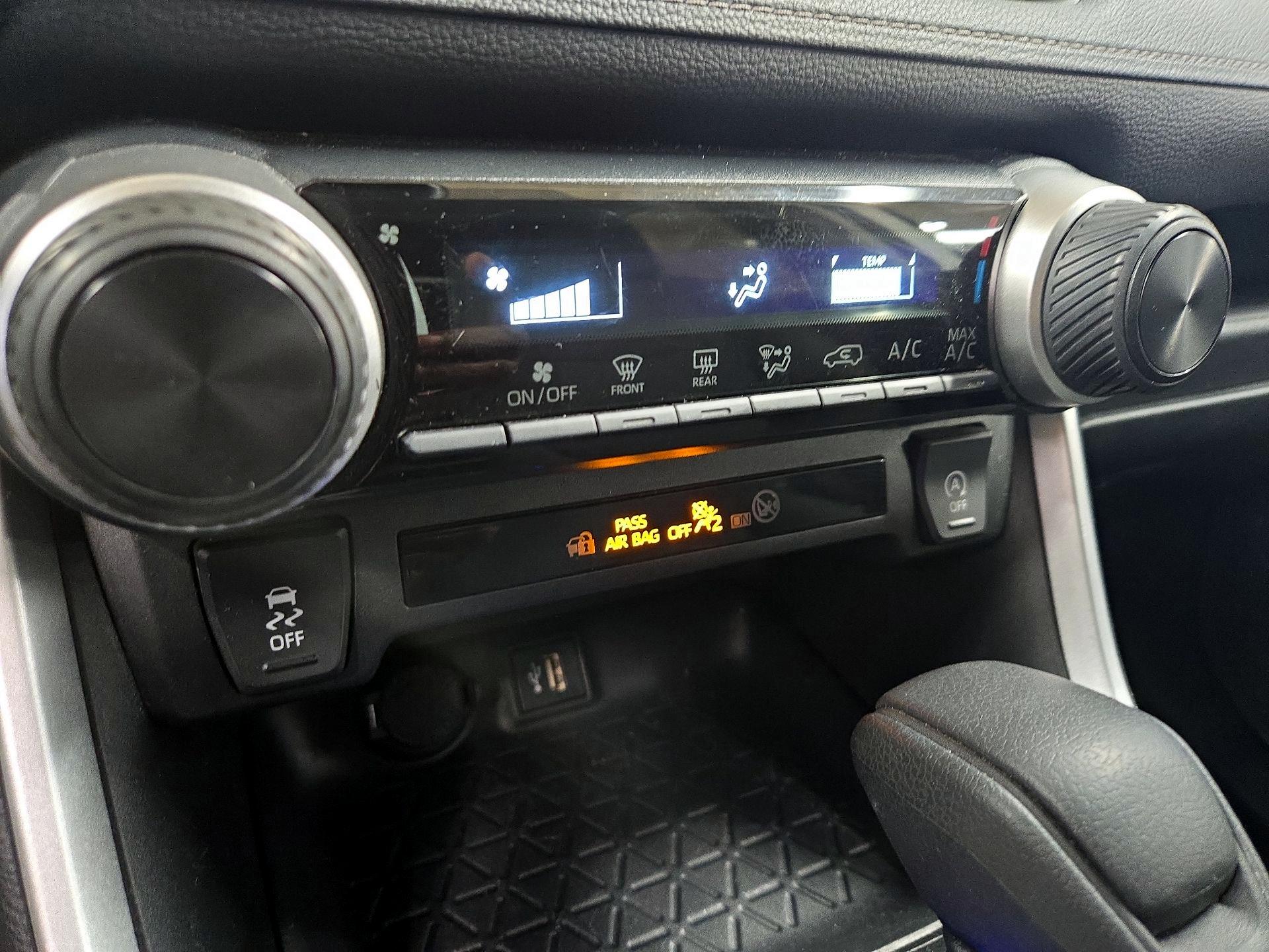 Thumbnail: 2023 Toyota RAV4 - 16