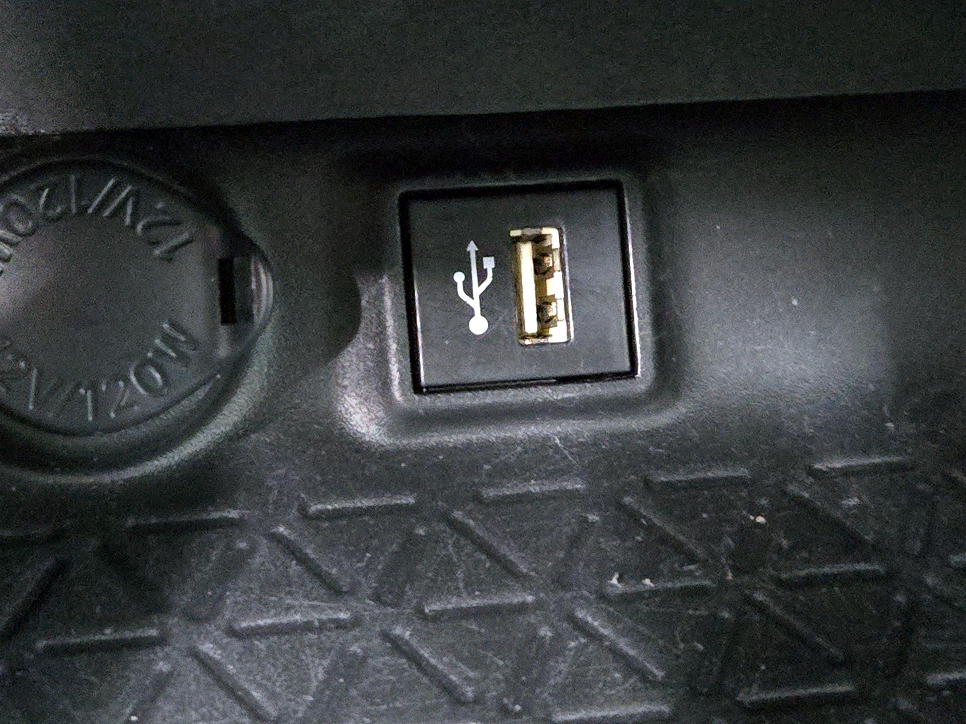 Thumbnail: 2023 Toyota RAV4 - 18