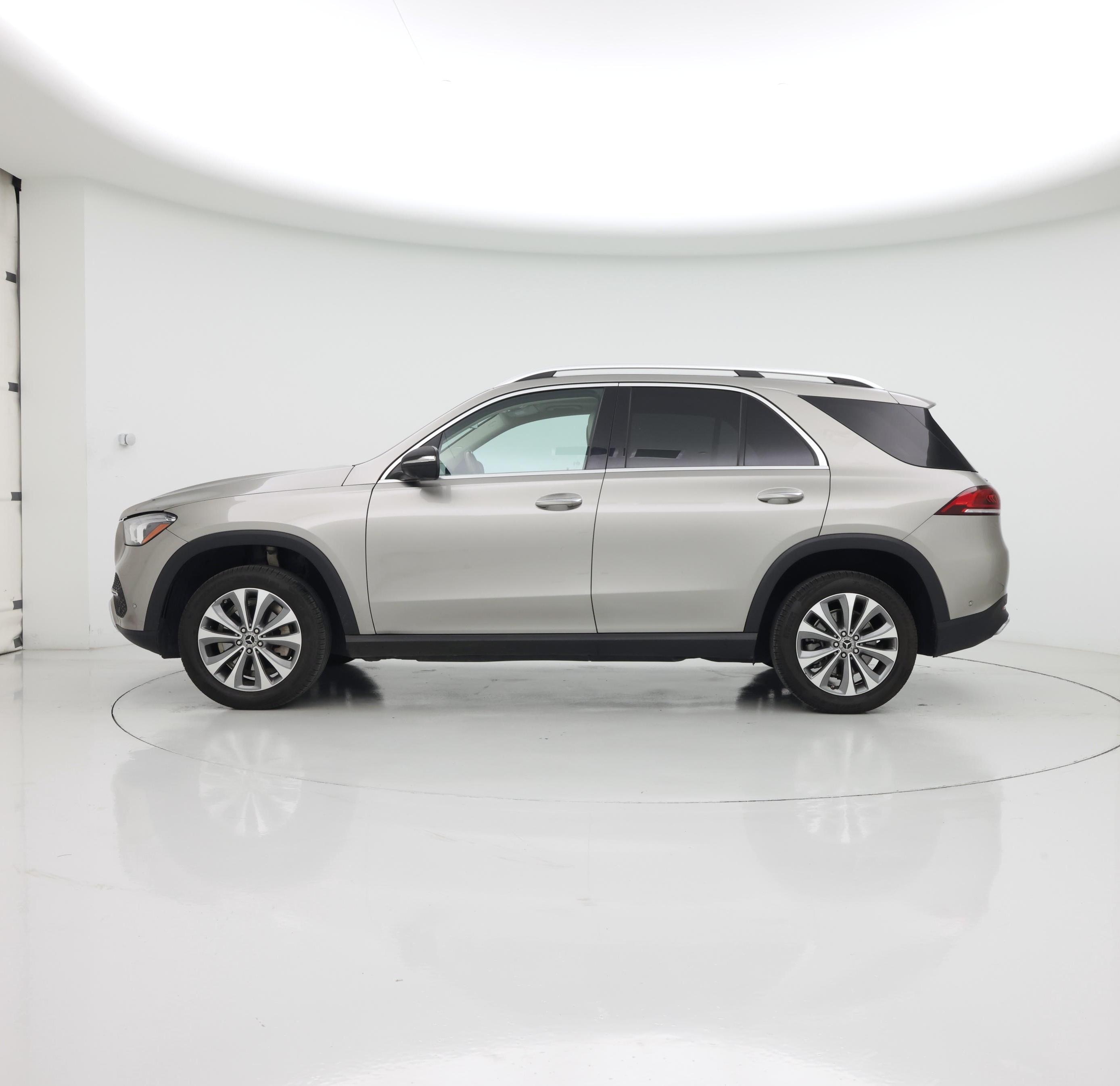 Thumbnail: 2020 Mercedes-Benz GLE - 3