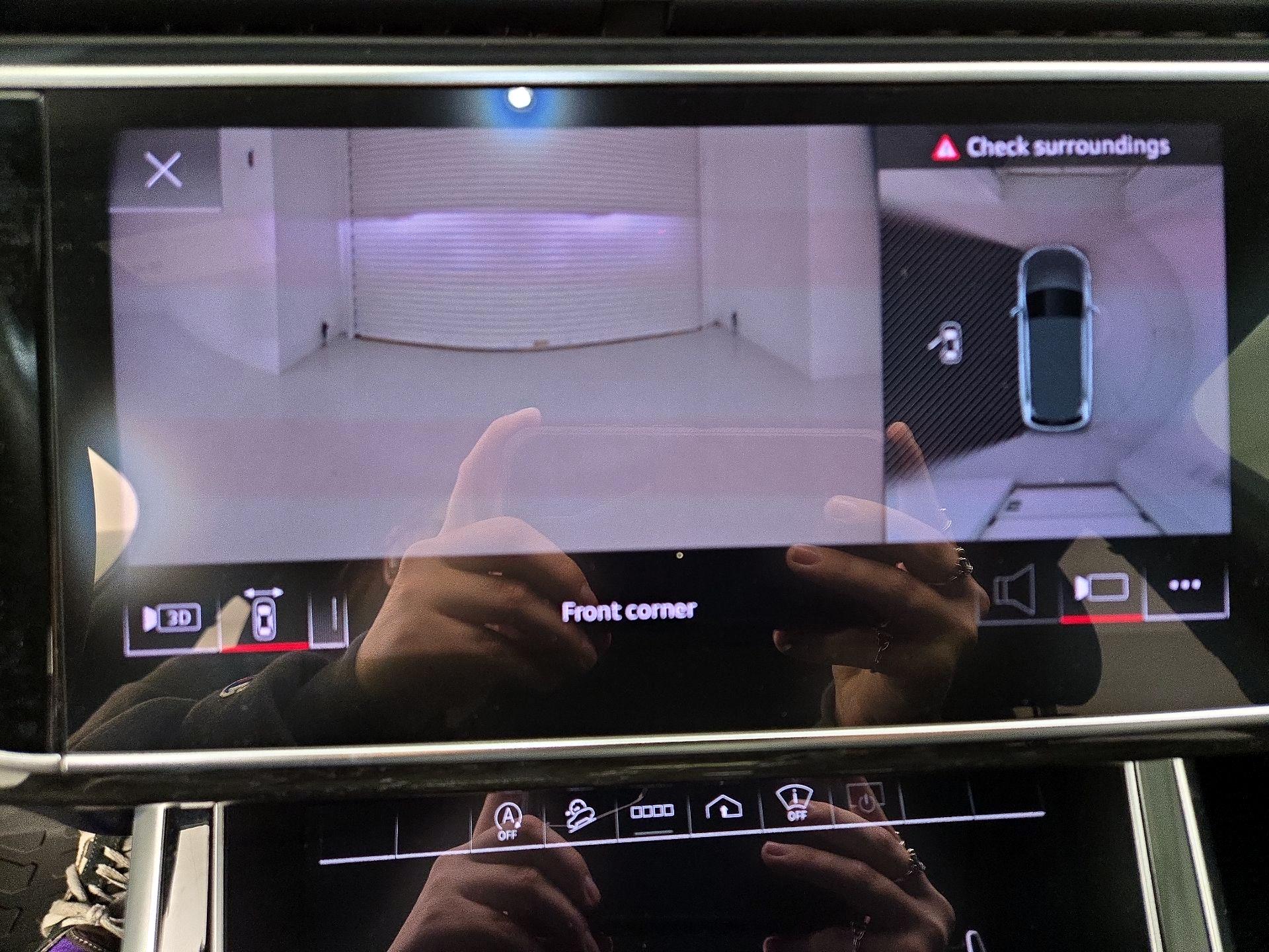 Thumbnail: 2021 Audi Q7 - 14