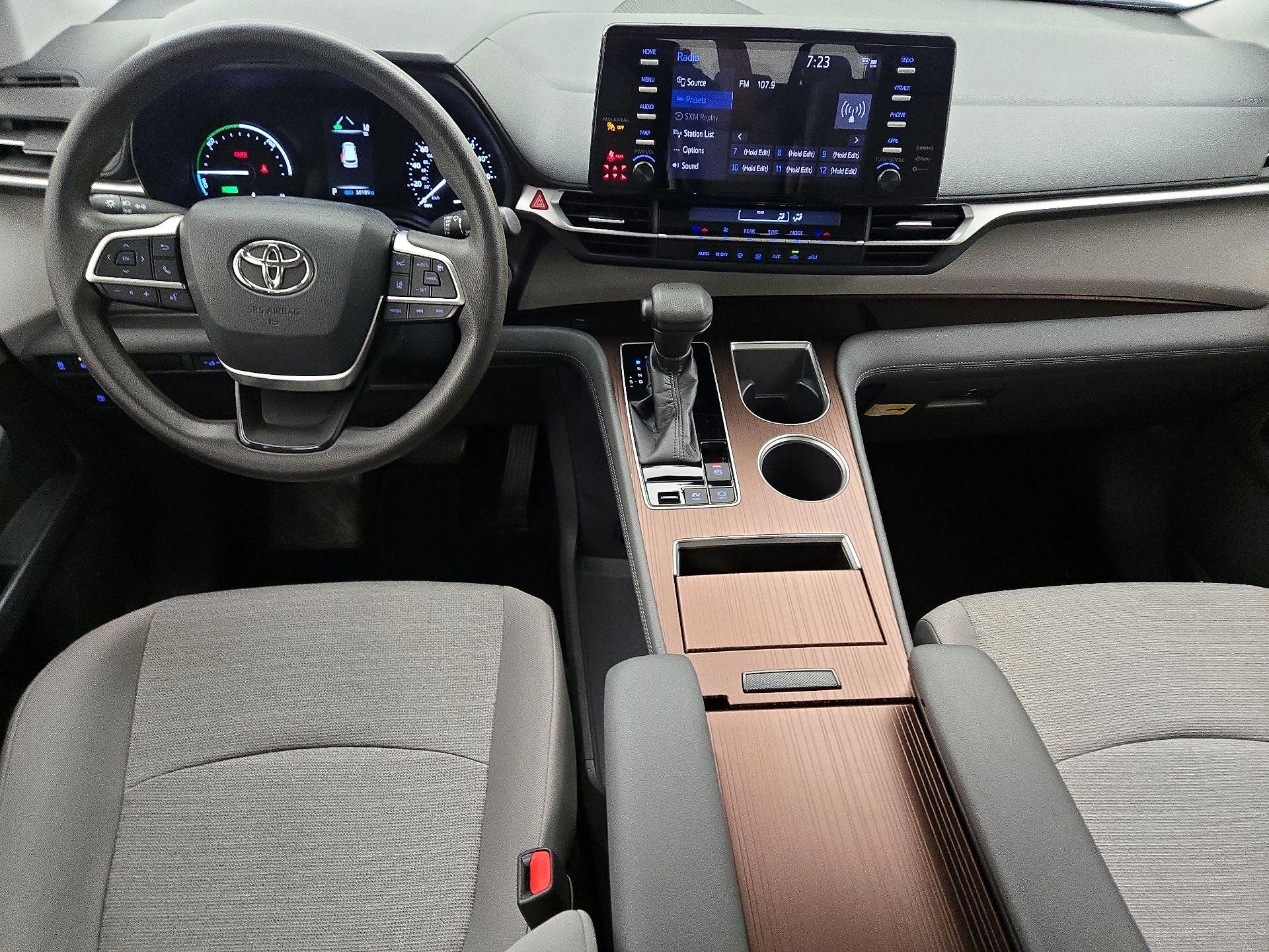 Thumbnail: 2021 Toyota Sienna - 9