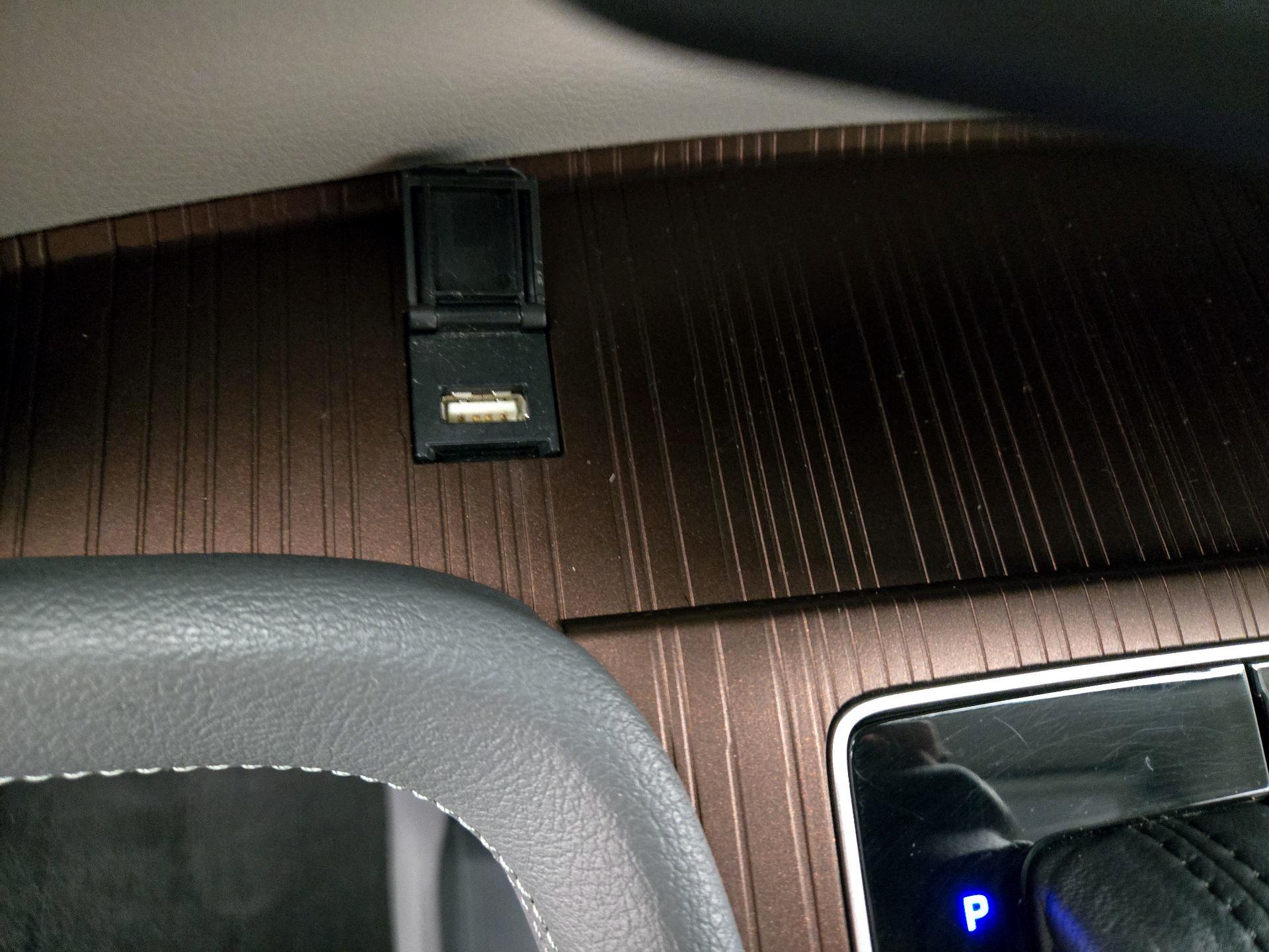 Thumbnail: 2021 Toyota Sienna - 18