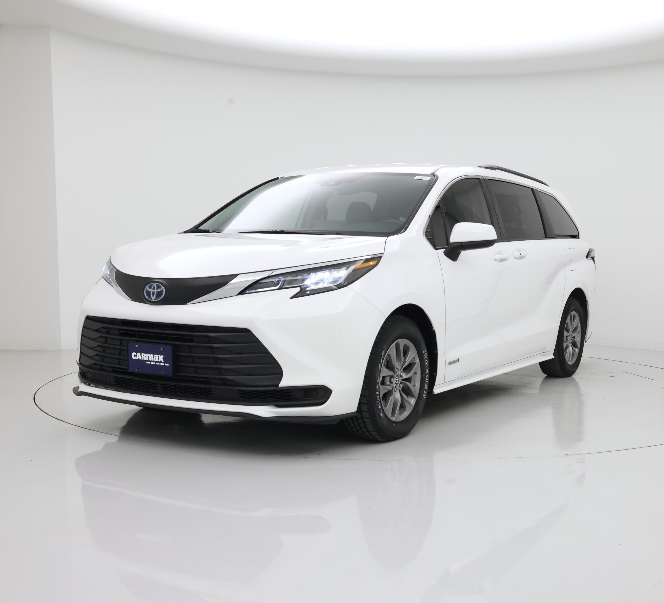 Thumbnail: 2021 Toyota Sienna - 4