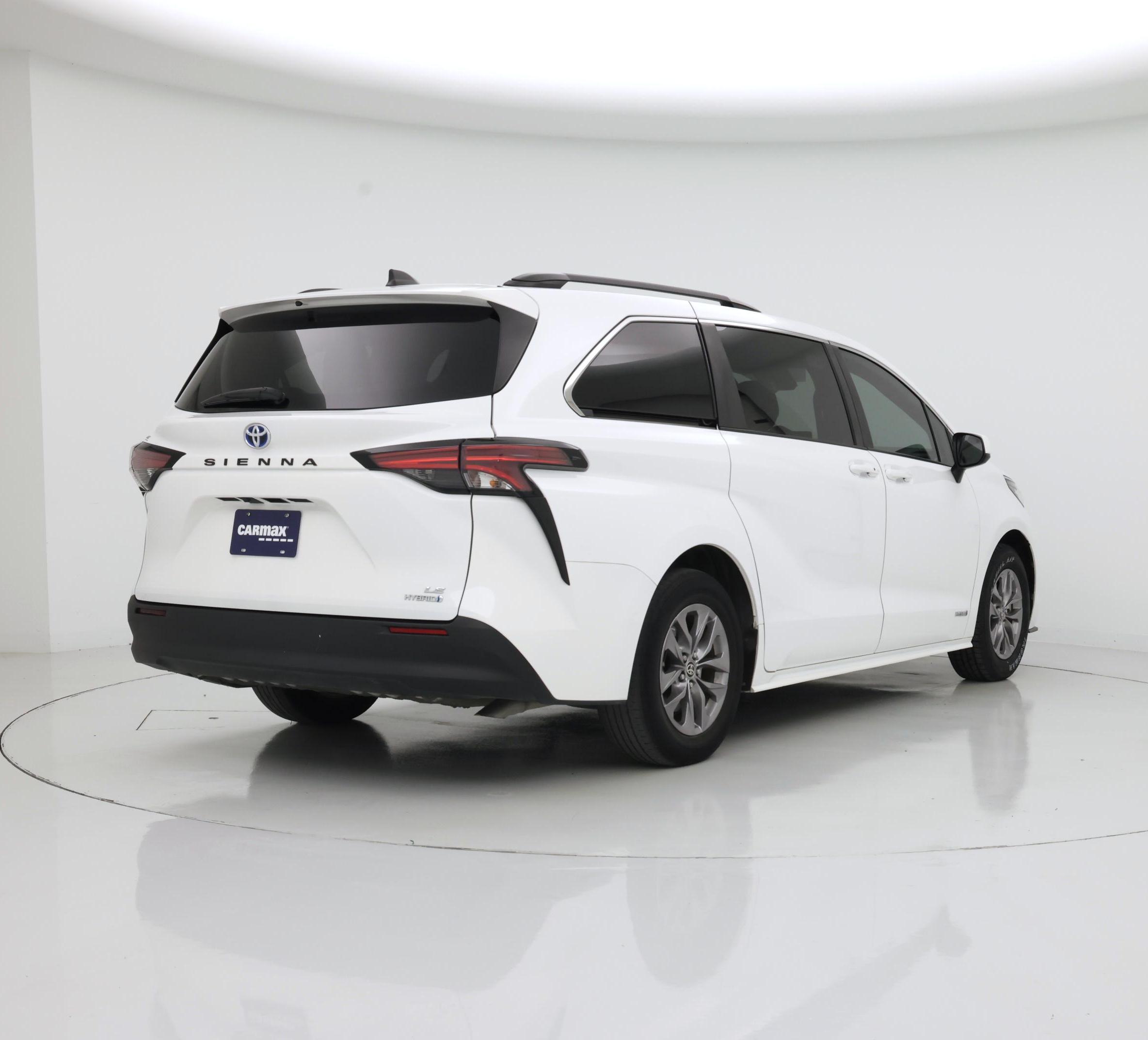 Thumbnail: 2021 Toyota Sienna - 8
