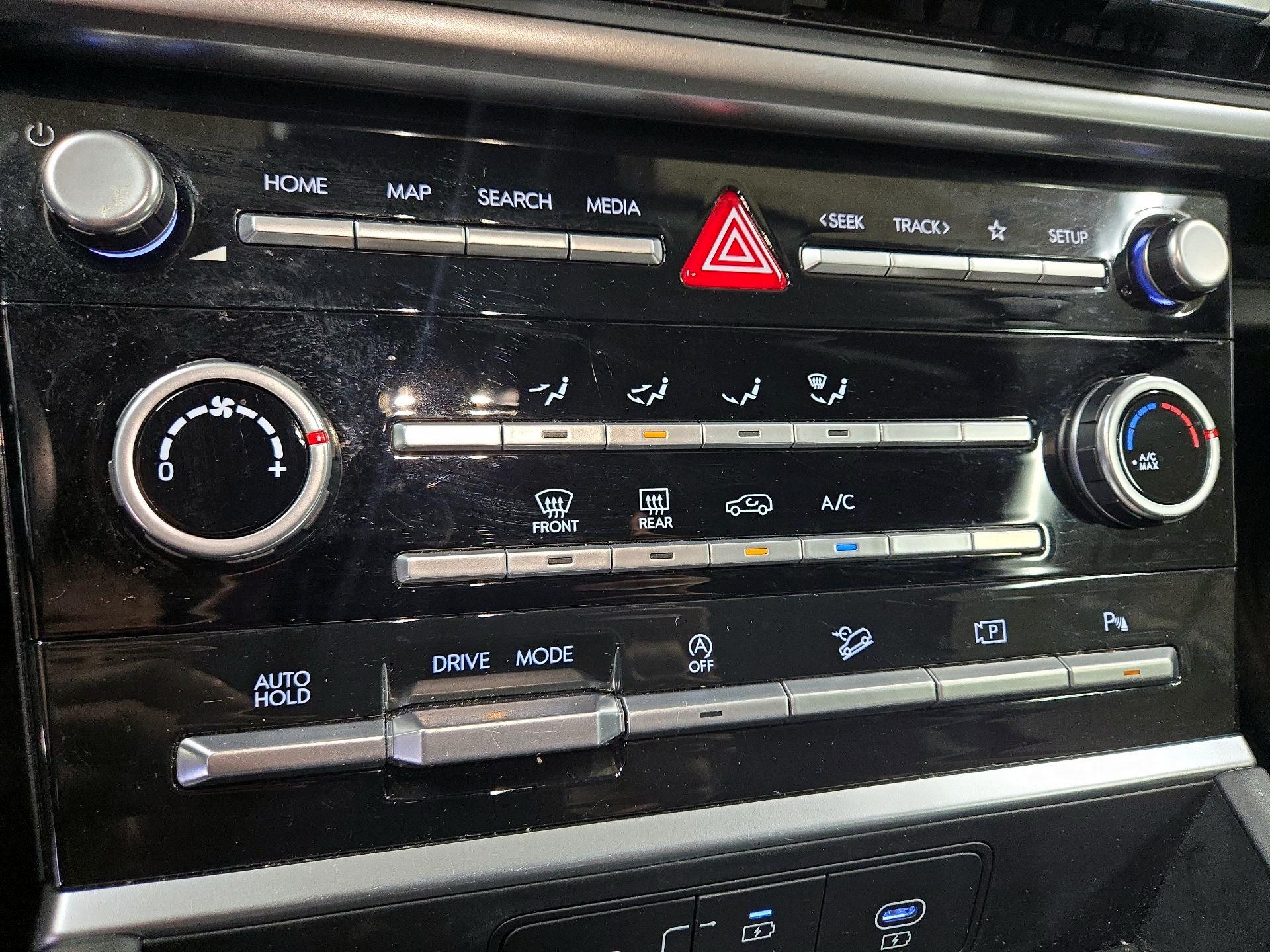 Thumbnail: 2024 Hyundai Santa Fe - 16