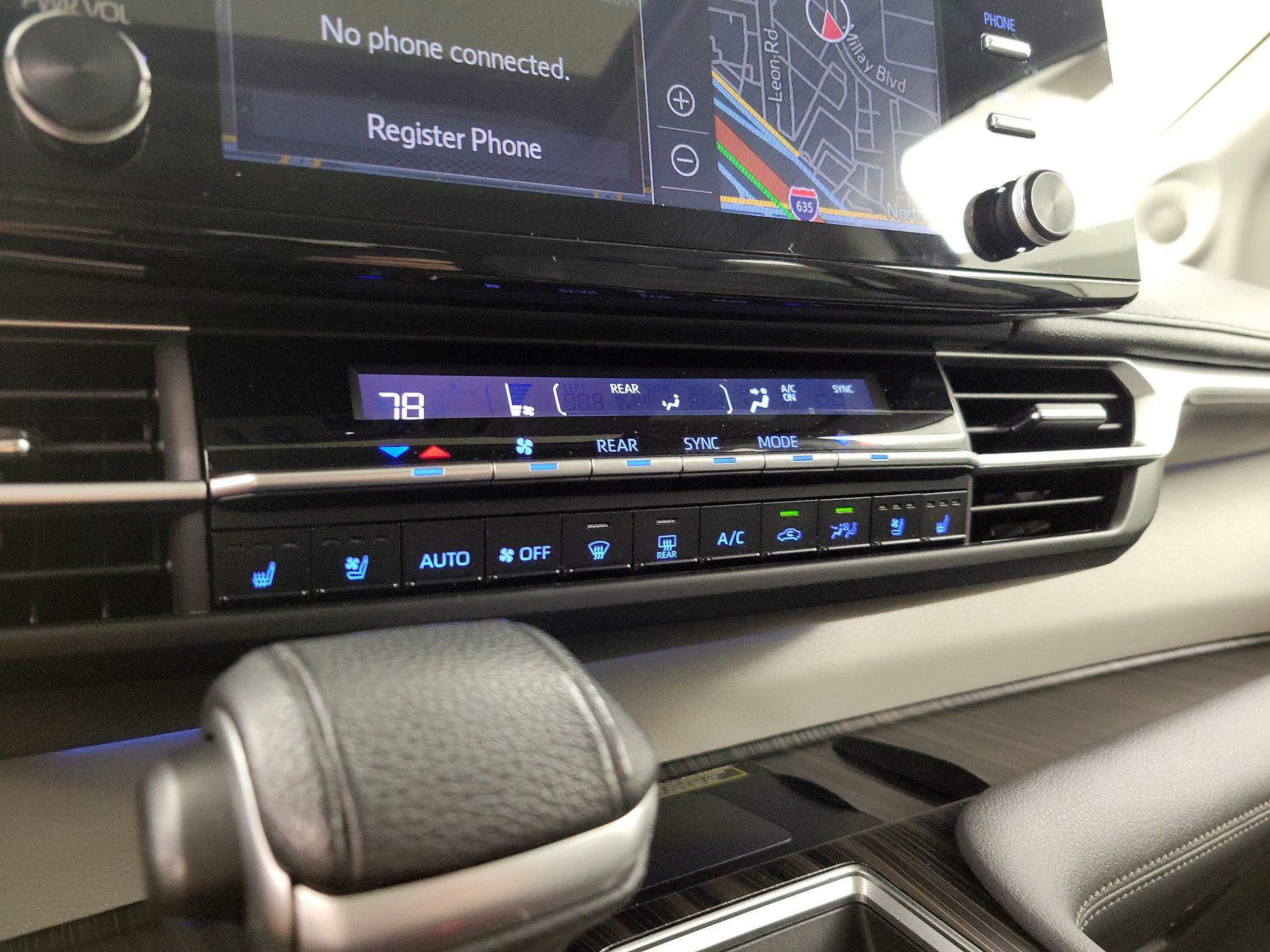 Thumbnail: 2021 Toyota Sienna - 16