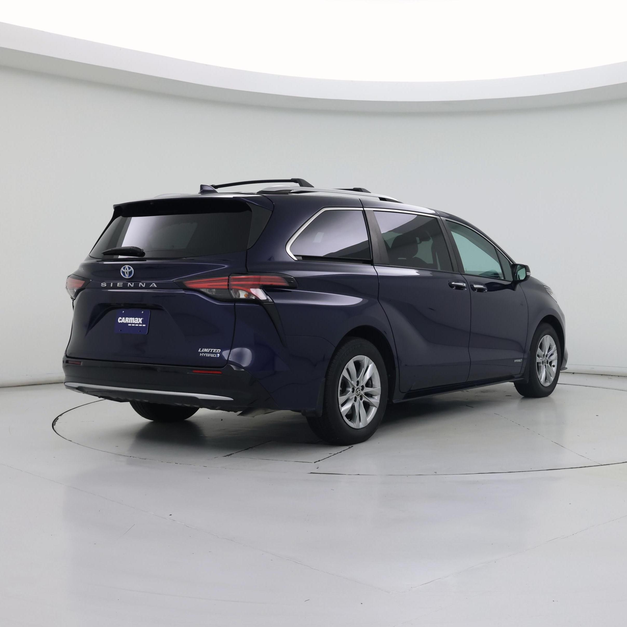 Thumbnail: 2021 Toyota Sienna - 8