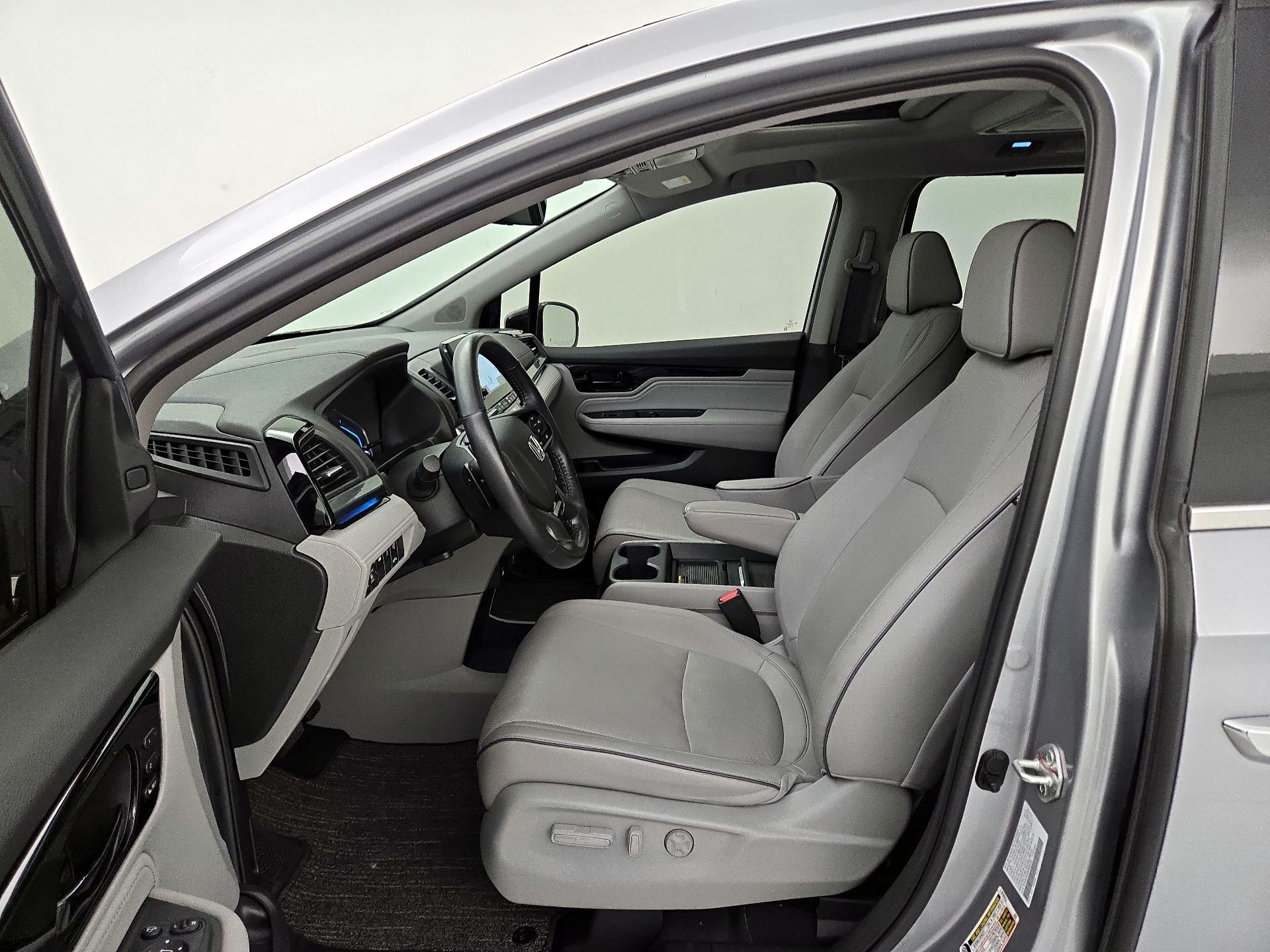 Thumbnail: 2022 Honda Odyssey - 11