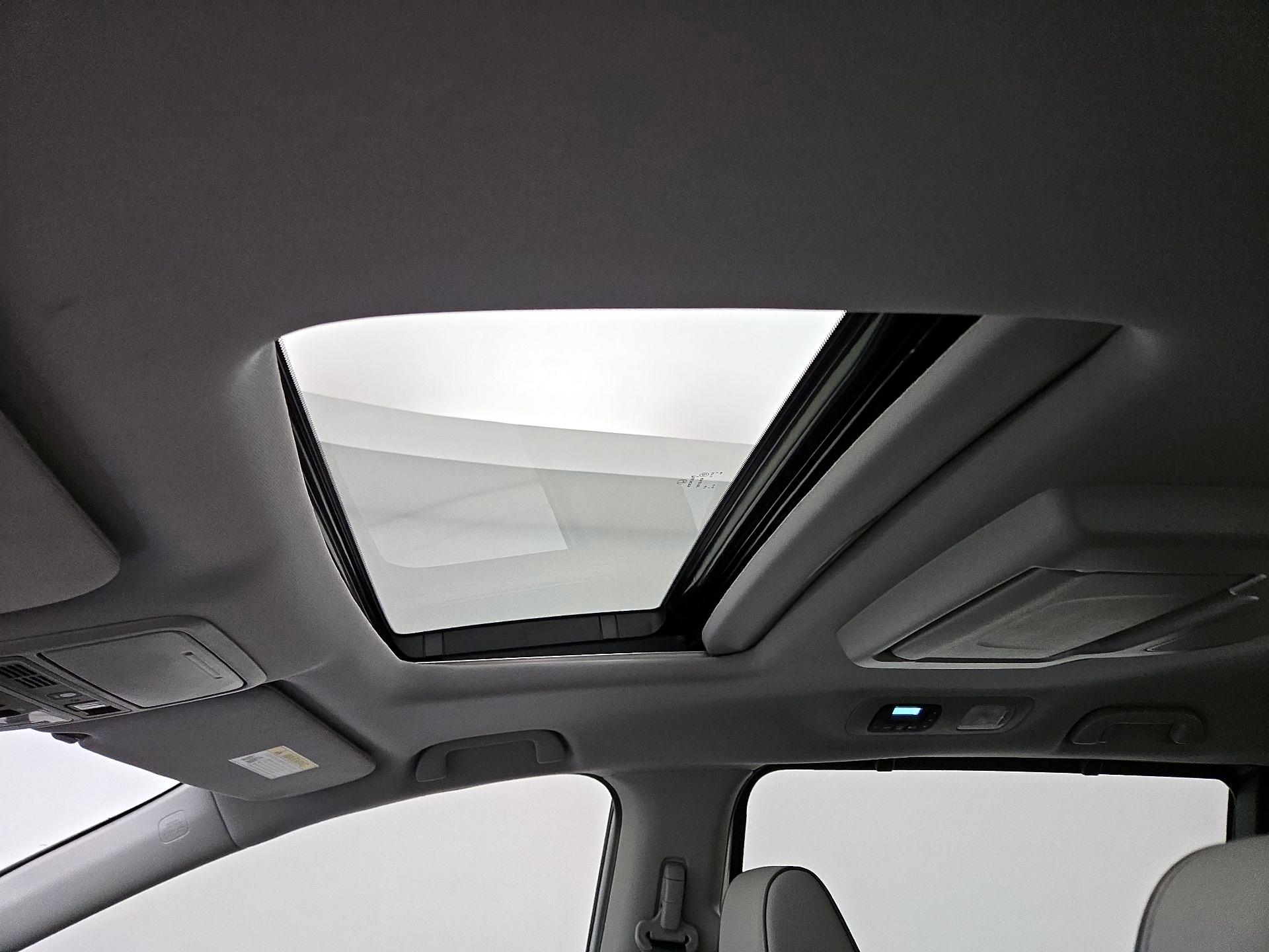 Thumbnail: 2022 Honda Odyssey - 20