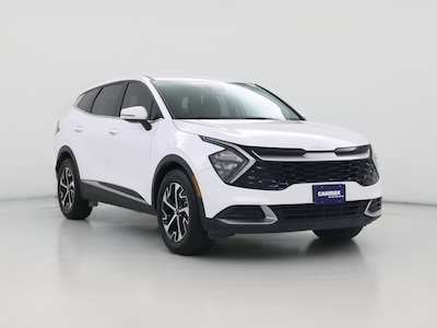 White 2023 Kia Sportage EX