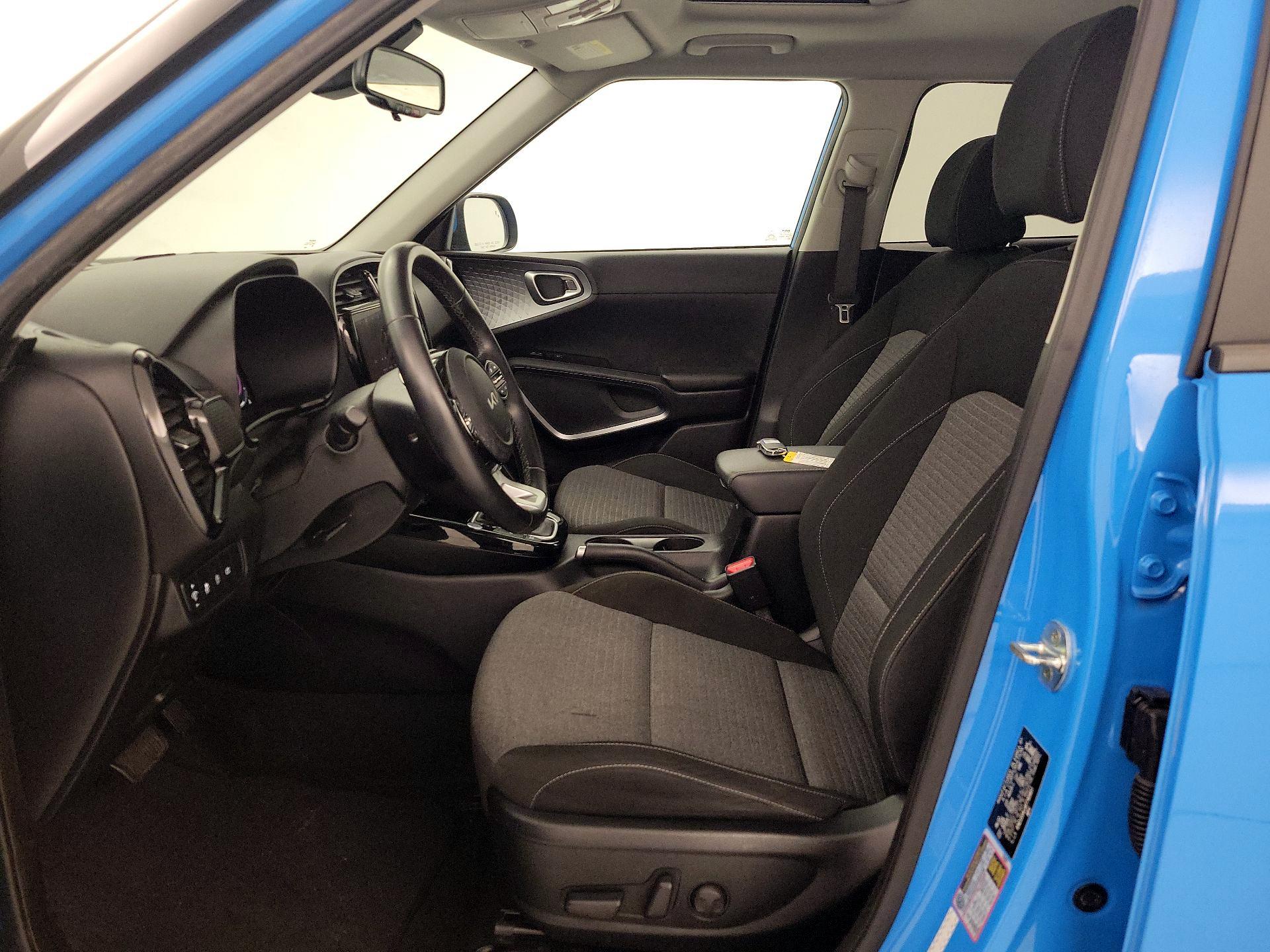 Thumbnail: 2023 Kia Soul - 11