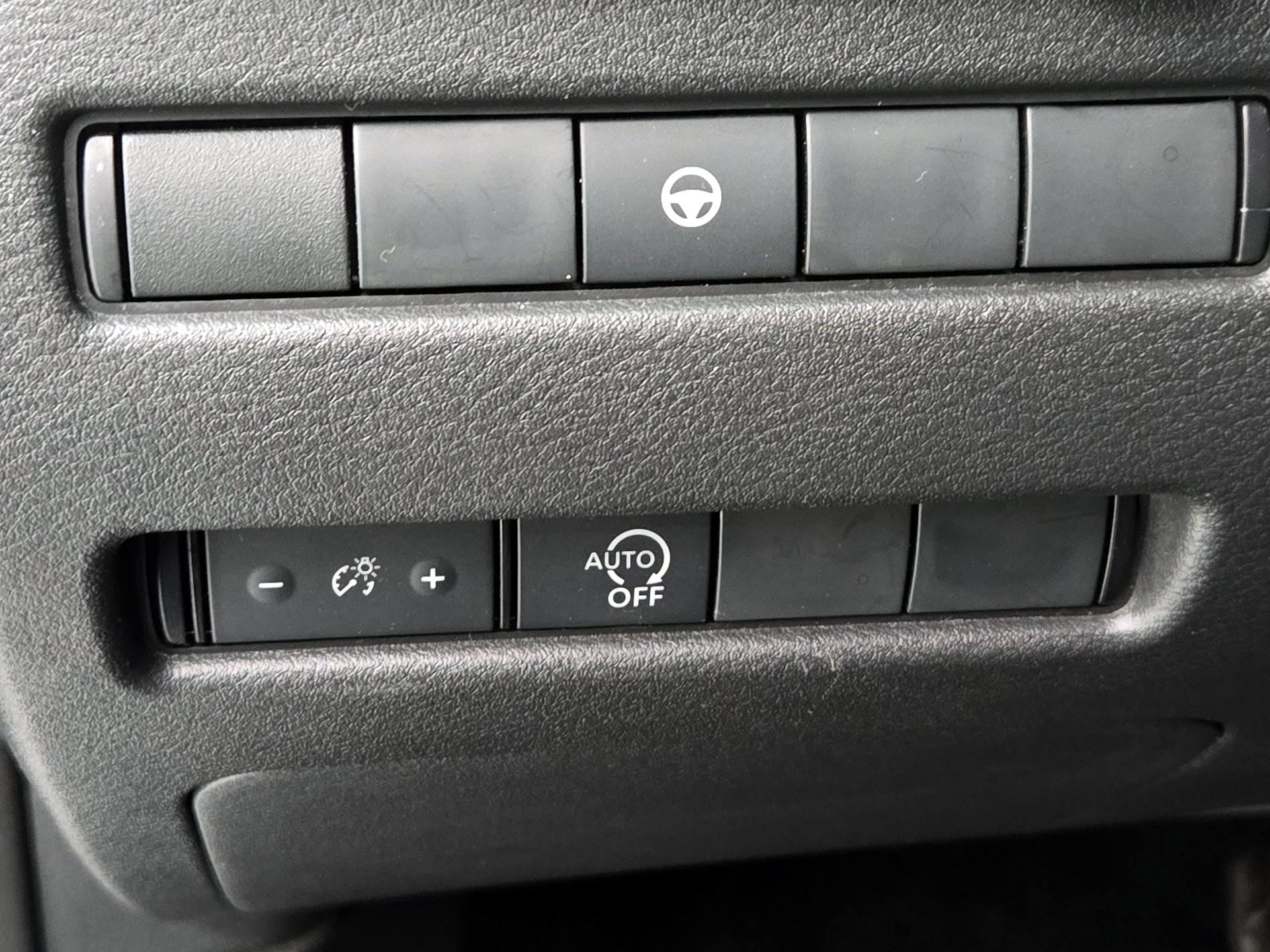 Thumbnail: 2023 Nissan Rogue - 13