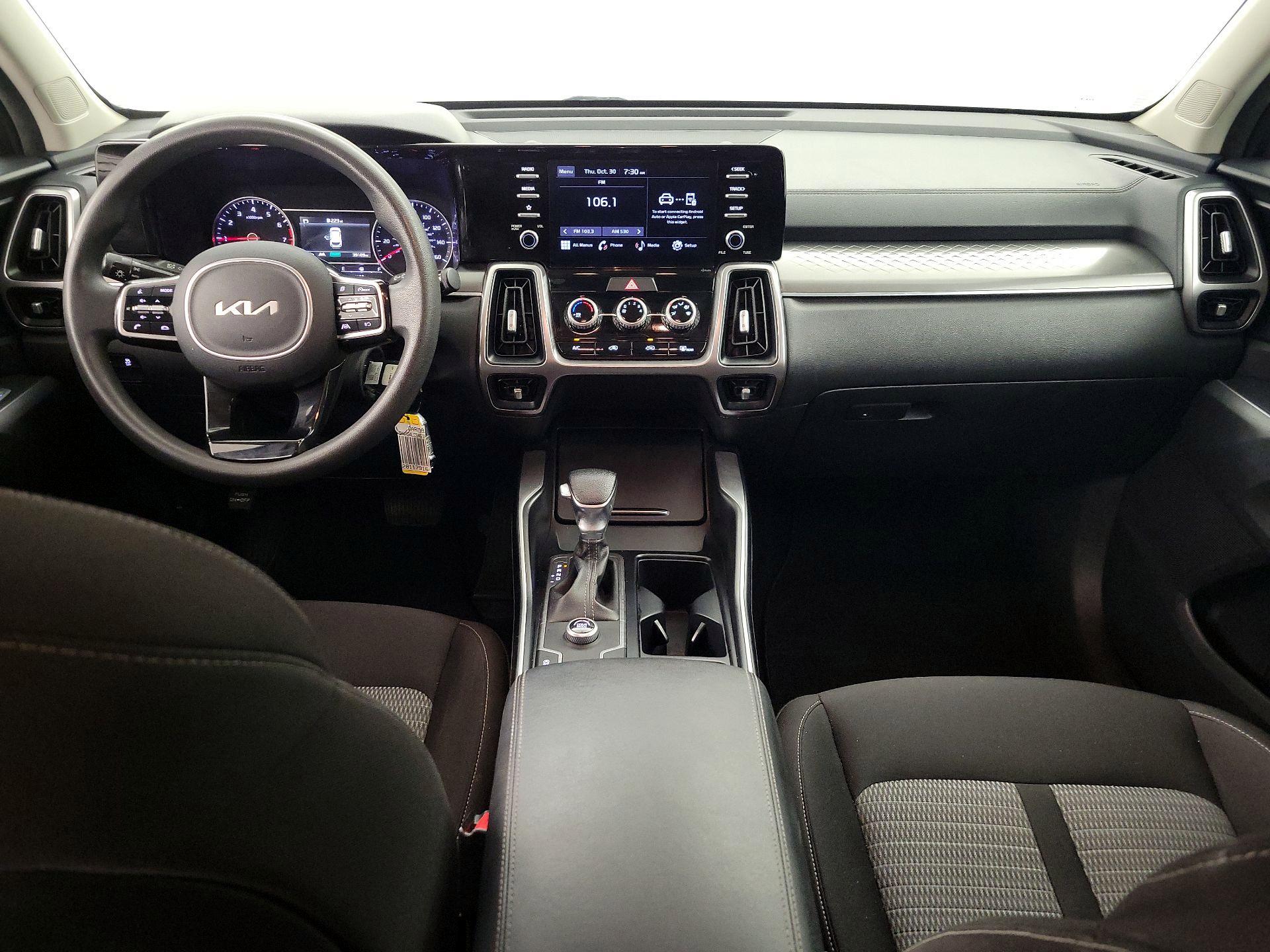 Thumbnail: 2022 Kia Sorento - 9