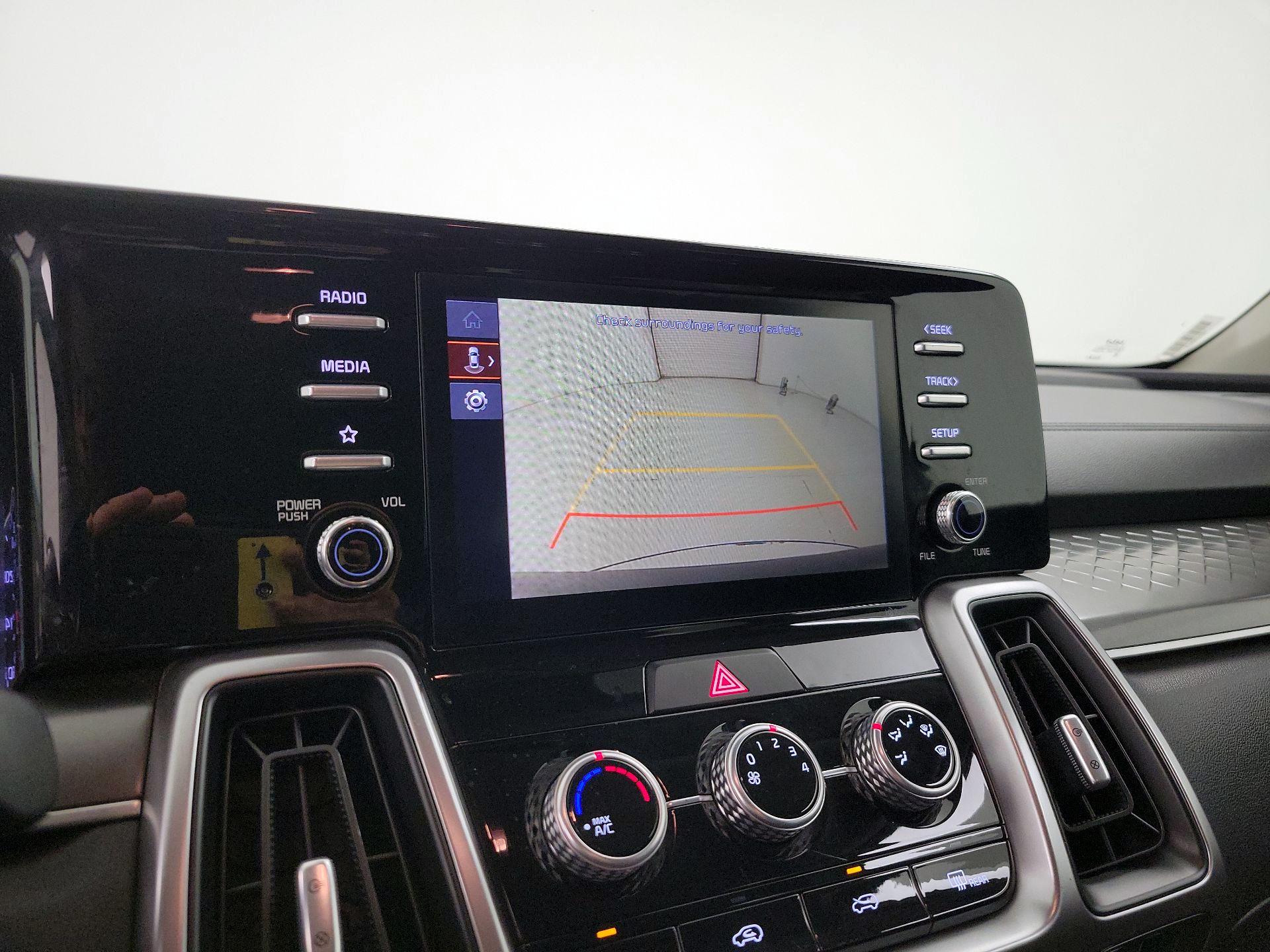 Thumbnail: 2022 Kia Sorento - 14