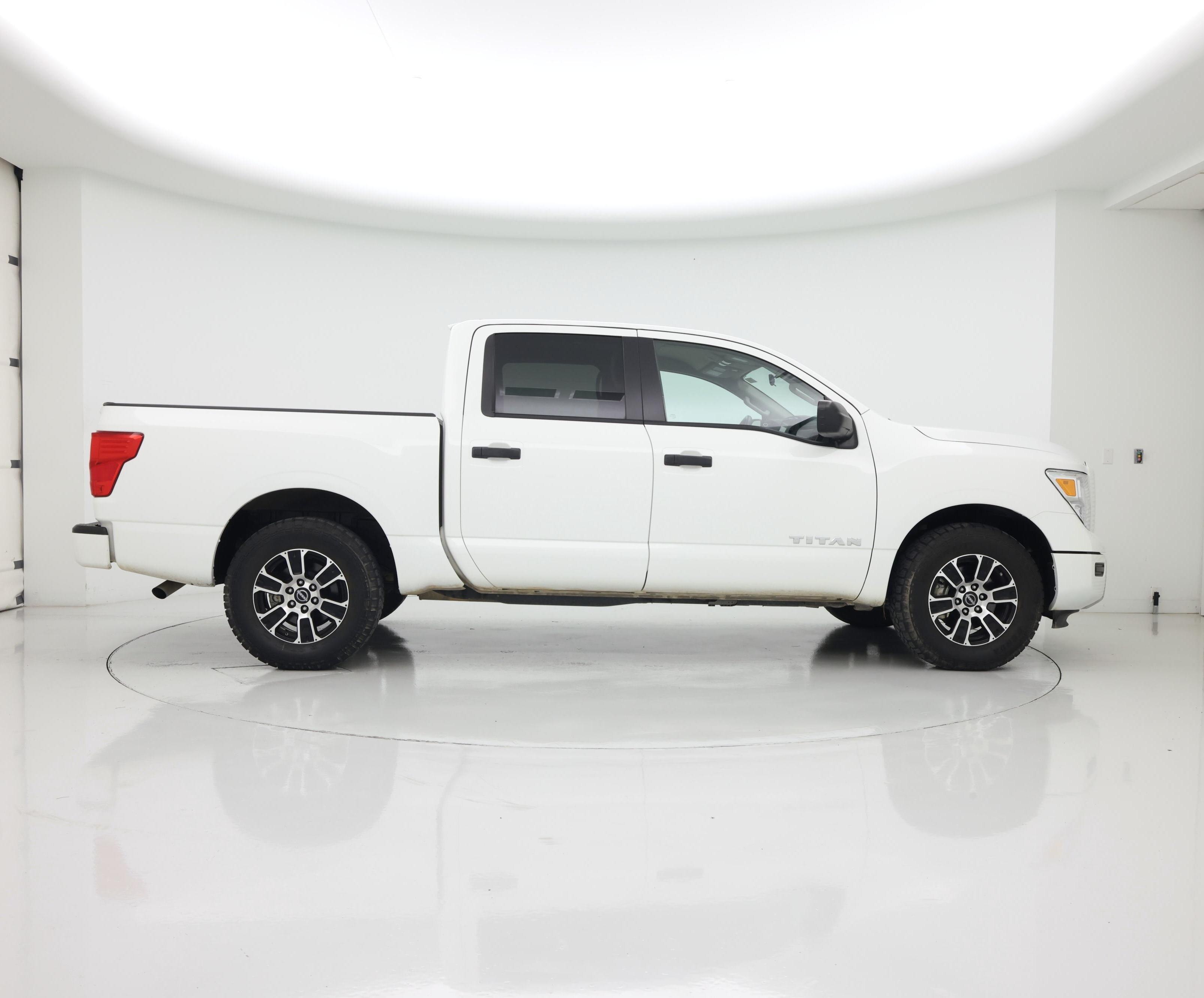 Thumbnail: 2023 Nissan Titan - 7