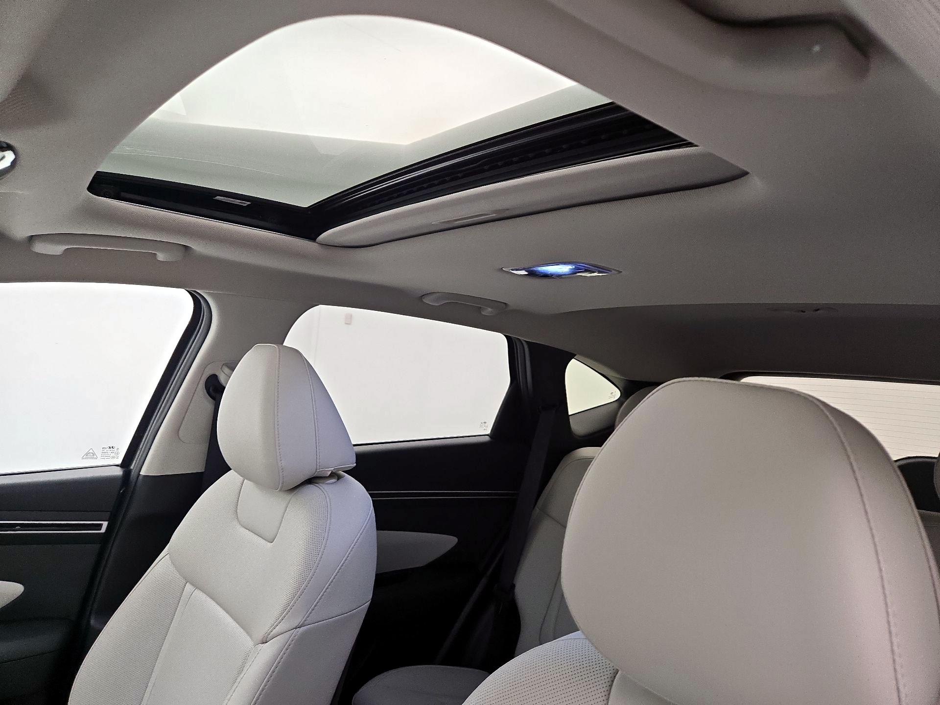 Thumbnail: 2023 Hyundai Tucson - 19