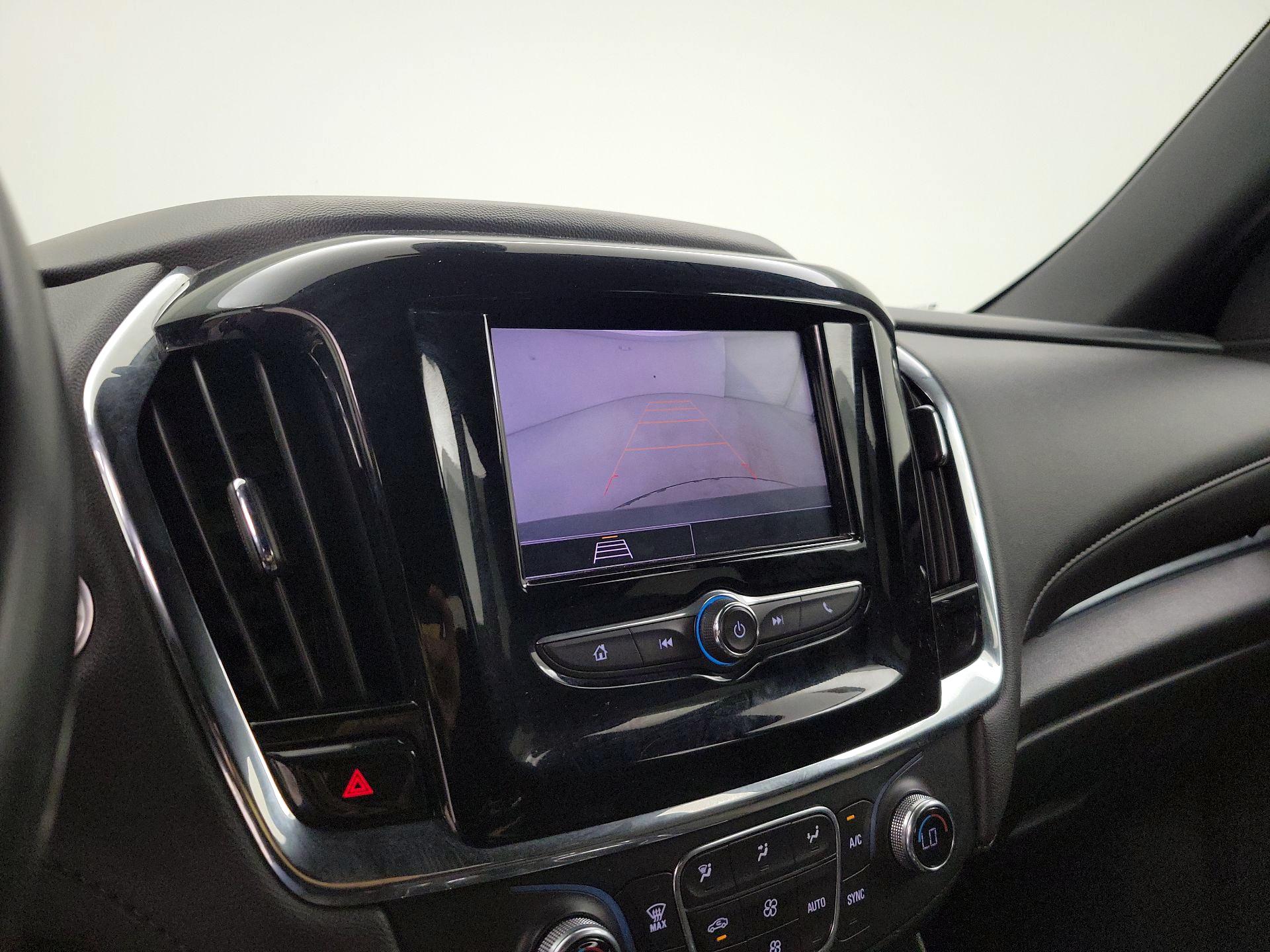 Thumbnail: 2023 Chevrolet Traverse - 14