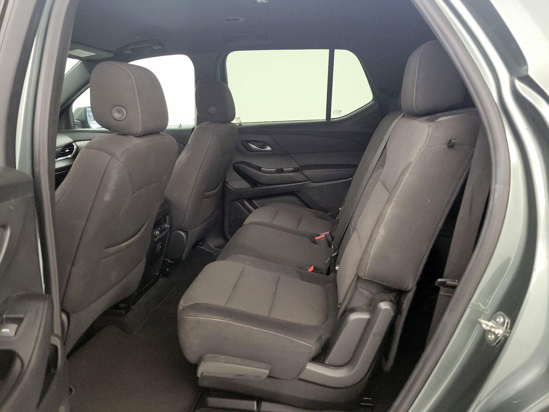 Thumbnail: 2023 Chevrolet Traverse - 18