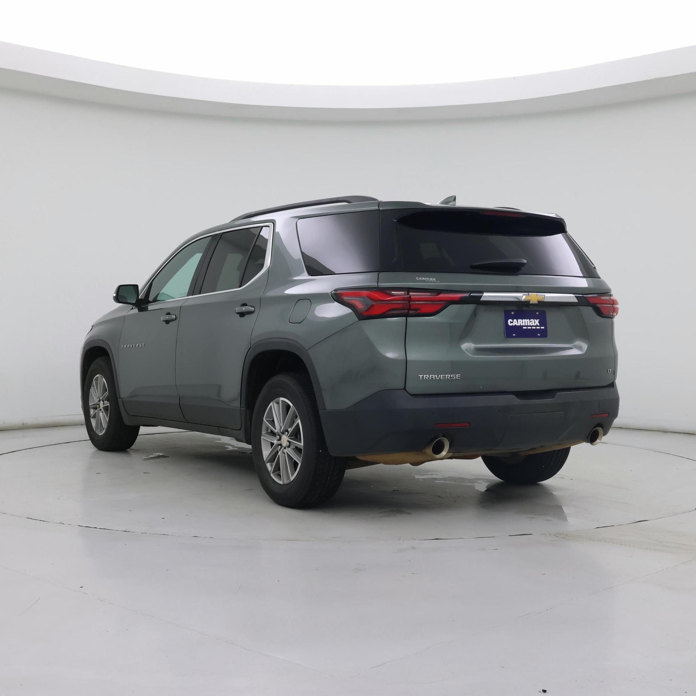 Thumbnail: 2023 Chevrolet Traverse - 2