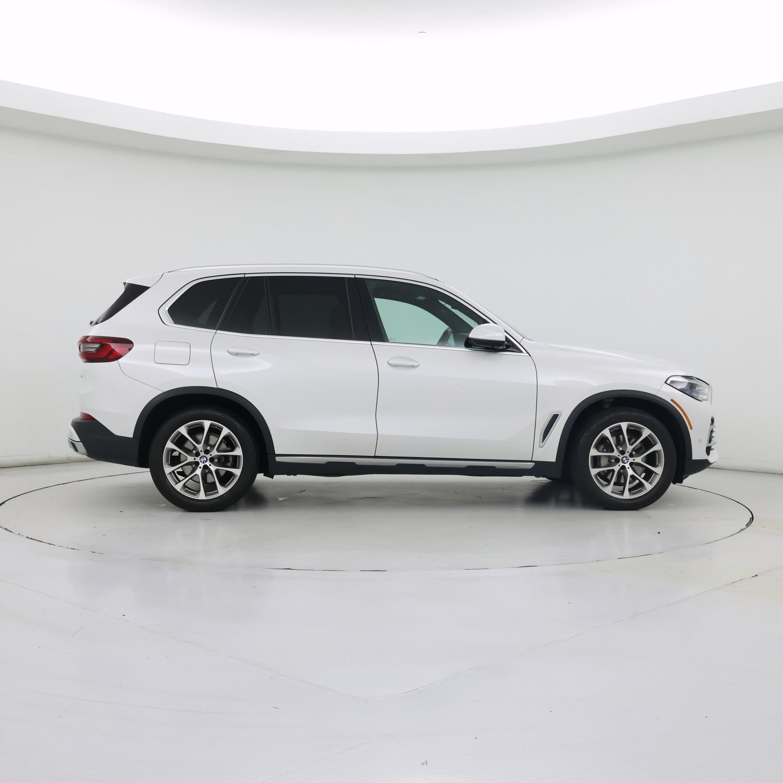Thumbnail: 2021 BMW X5 - 7