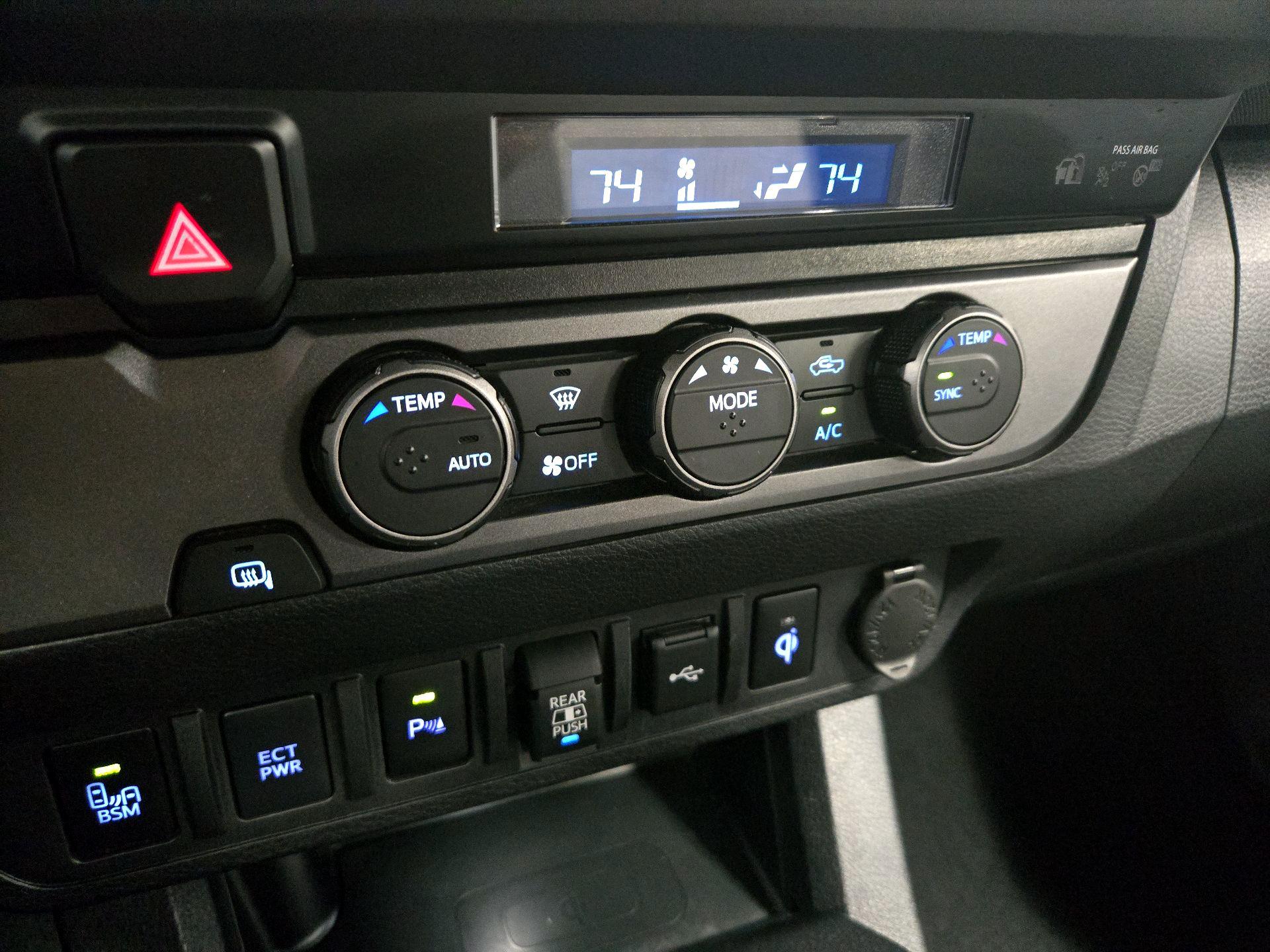 Thumbnail: 2023 Toyota Tacoma - 16