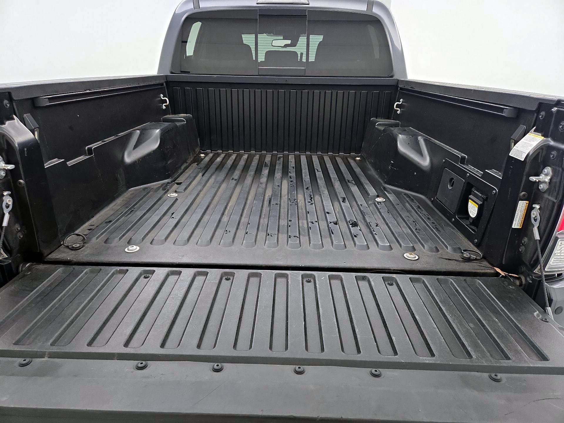 Thumbnail: 2023 Toyota Tacoma - 20