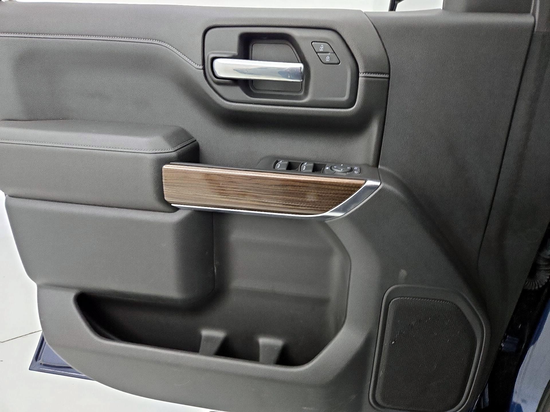 Thumbnail: 2021 Chevrolet Silverado 1500 - 12