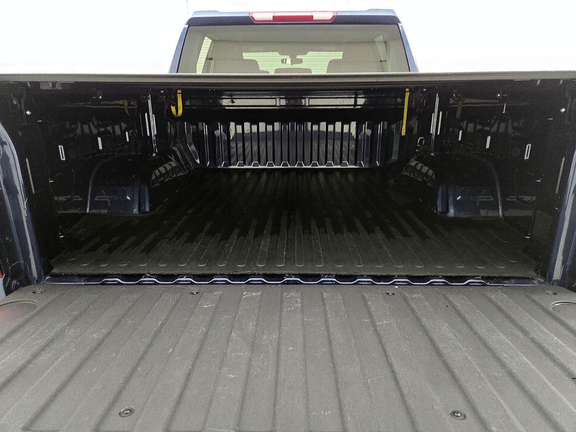 Thumbnail: 2021 Chevrolet Silverado 1500 - 20