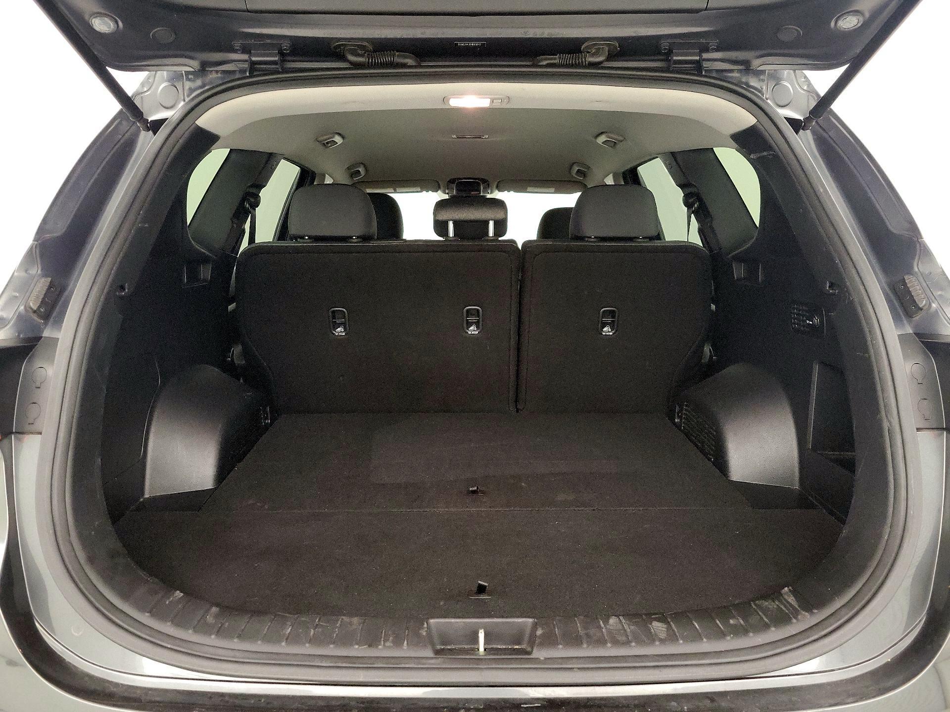 Thumbnail: 2022 Hyundai Santa Fe - 19